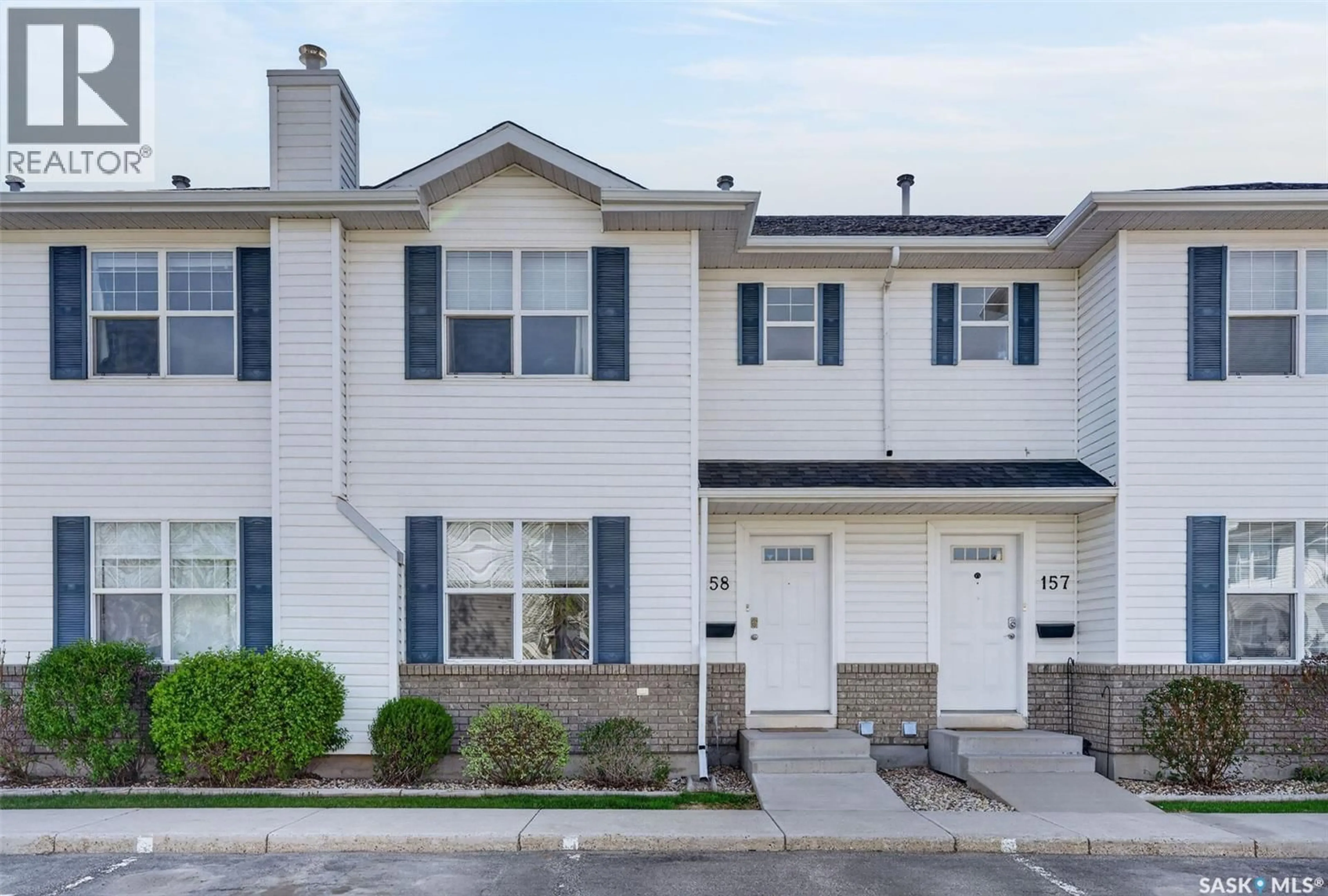 Home with vinyl exterior material, street for 158 203 HEROLD TERRACE, Saskatoon Saskatchewan S7V1H8
