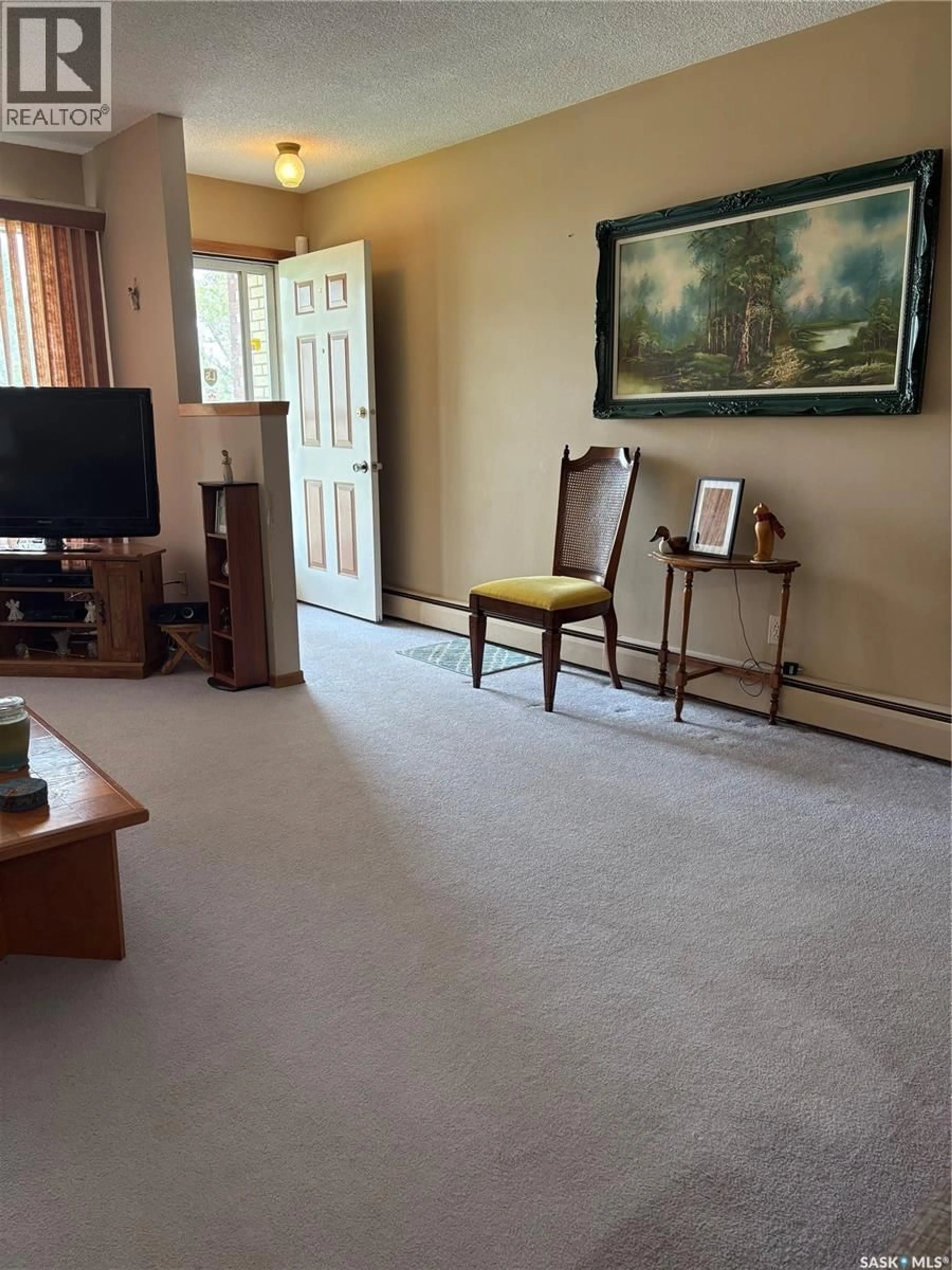 A pic of a room for 1058 MONTAGUE STREET, Regina Saskatchewan S4T3H5