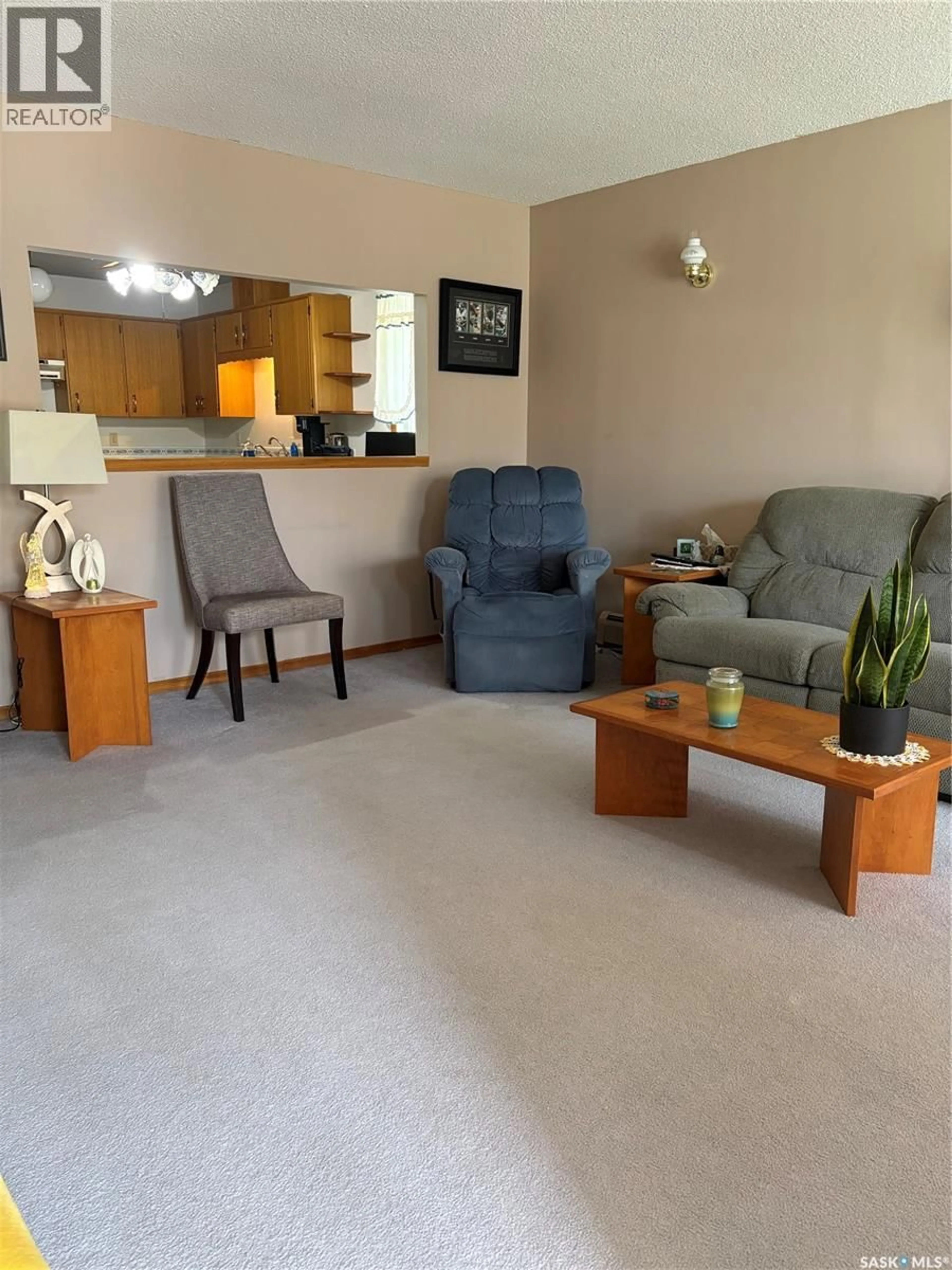 Living room with furniture, unknown for 1058 MONTAGUE STREET, Regina Saskatchewan S4T3H5