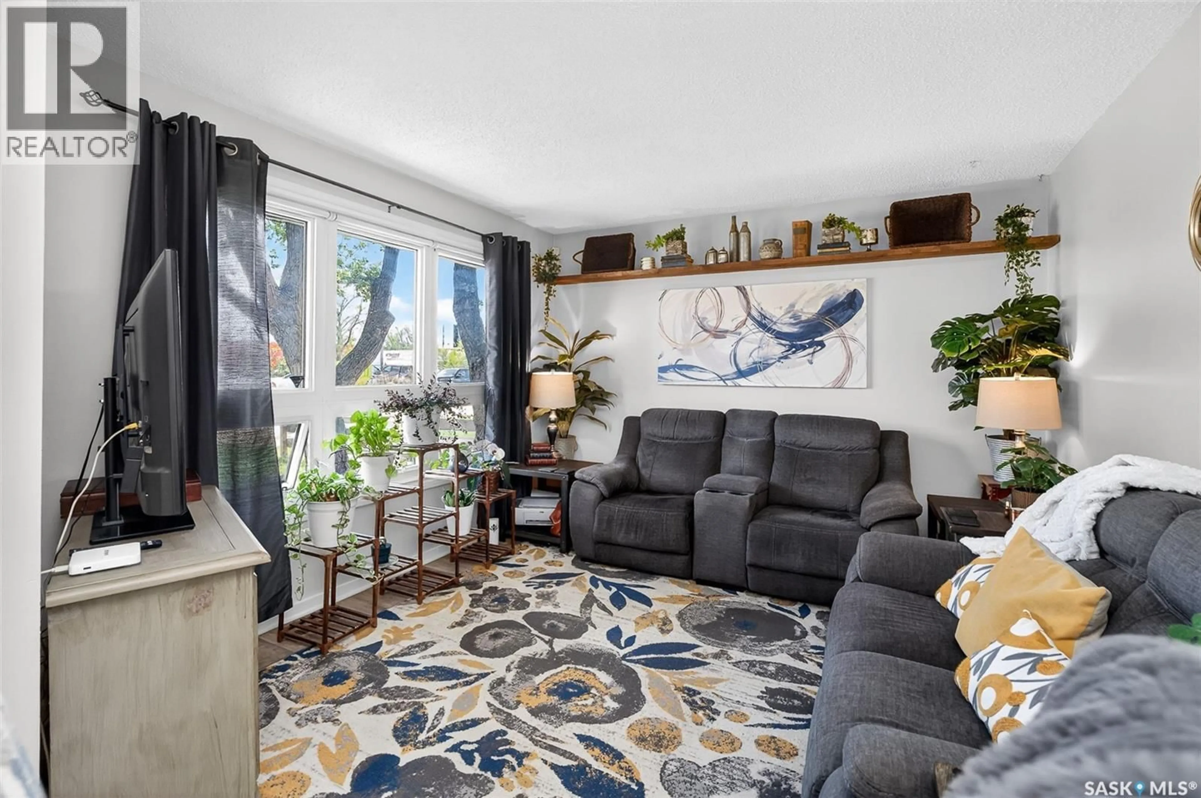 Living room with furniture, unknown for 838 OMINICA STREET, Moose Jaw Saskatchewan S6H1Y5