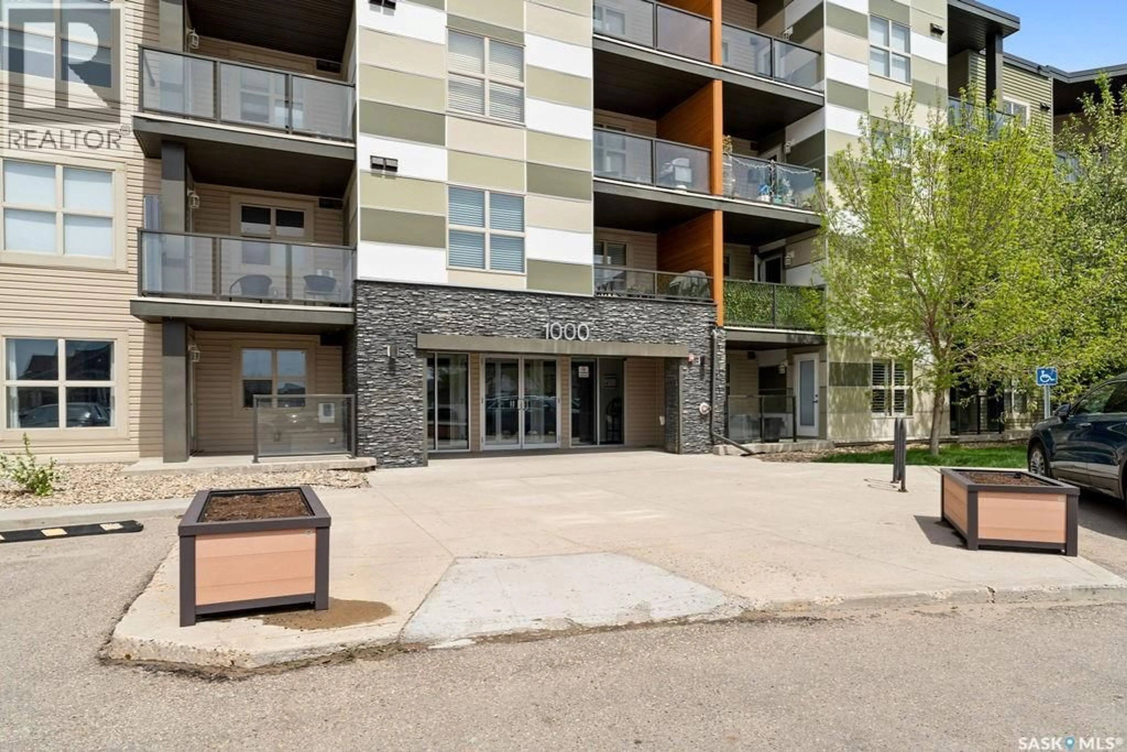 Patio, unknown for 5500 - 1305 MITCHINSON WAY, Regina Saskatchewan S4W0N9