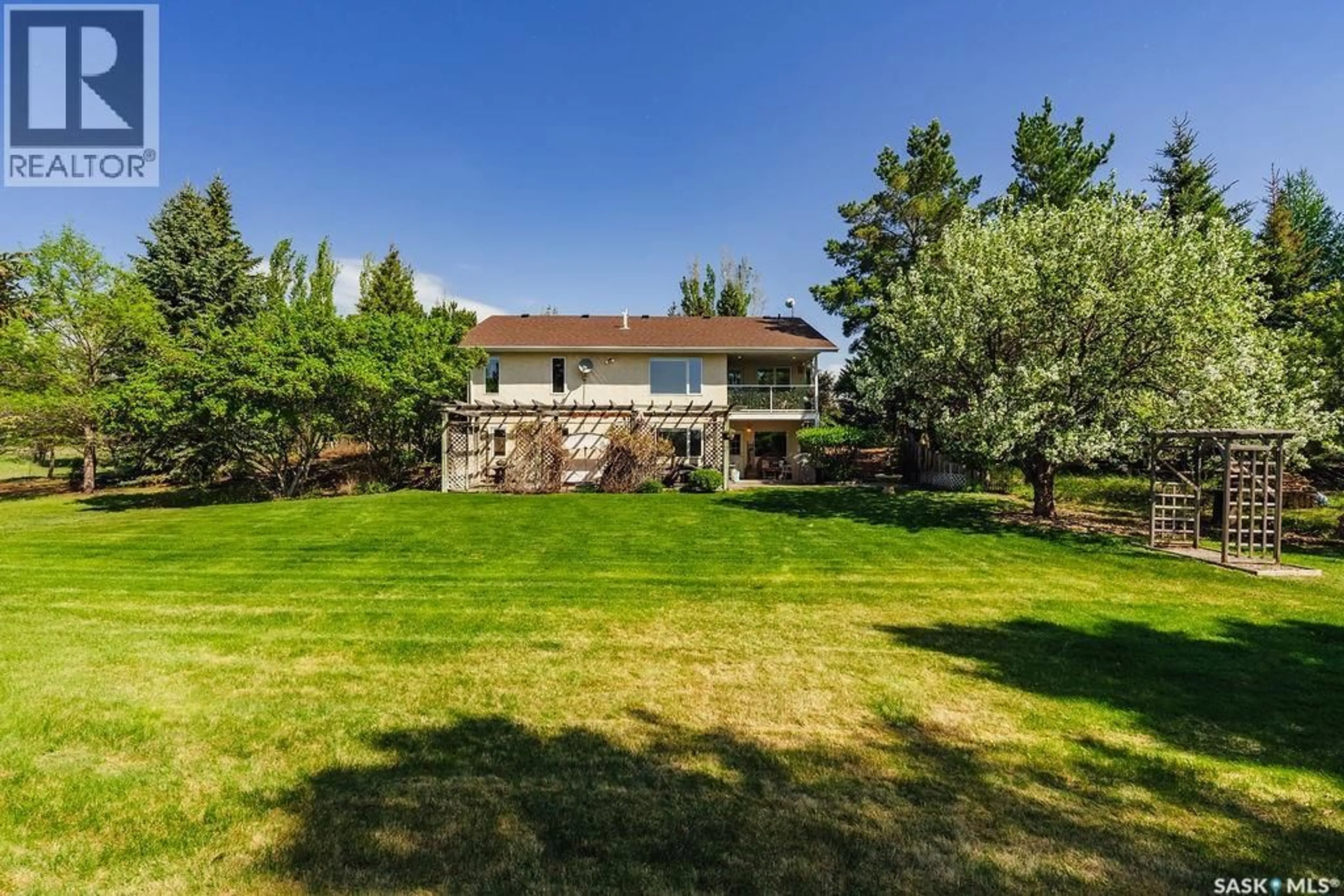 A pic from outside/outdoor area/front of a property/back of a property/a pic from drone, unknown for 16 SPEERS WAY, Corman Park Rm No. 344 Saskatchewan S7K3J6