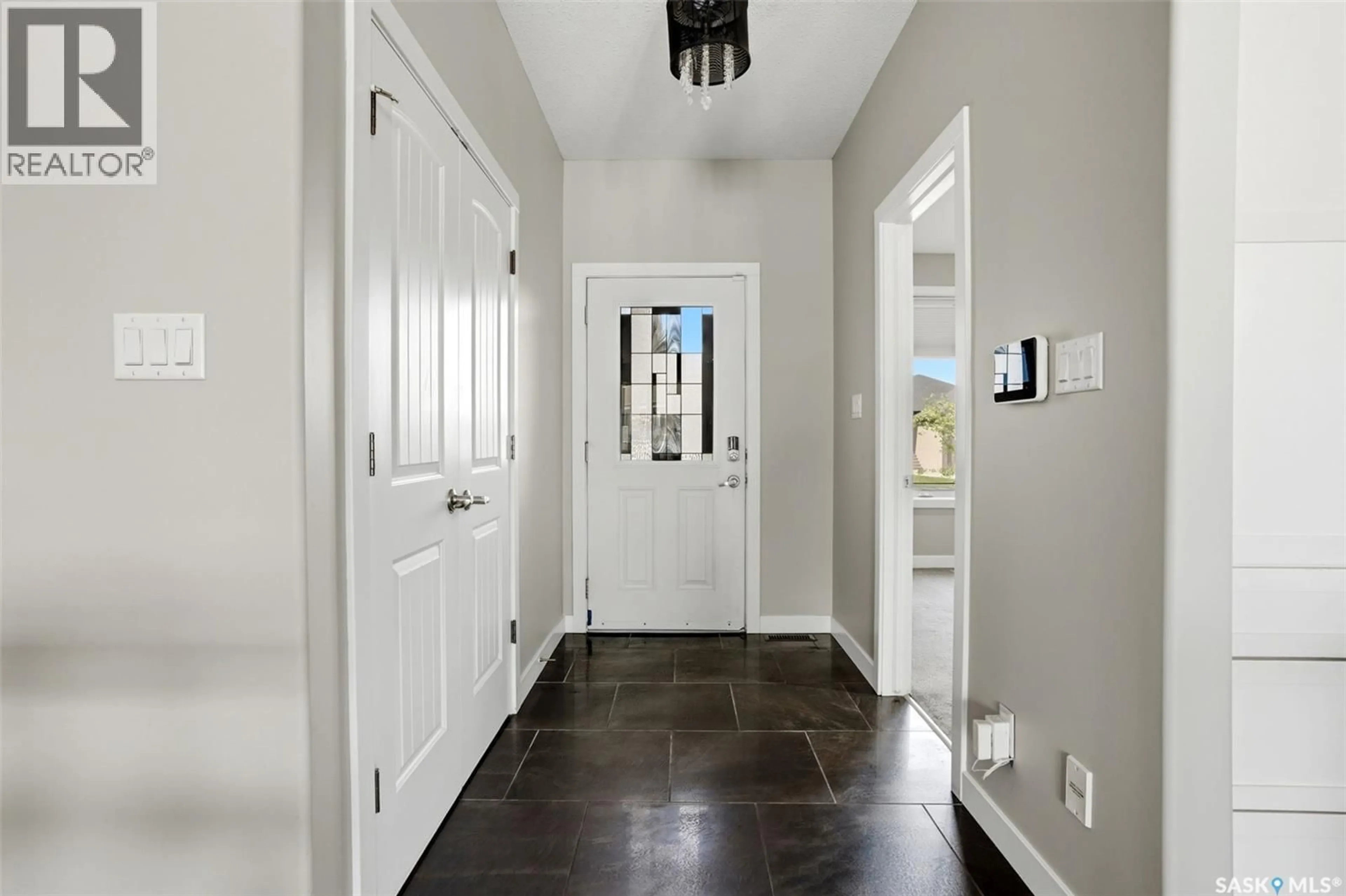 Indoor entryway for E - 4113 GREEN WILLOW TERRACE, Regina Saskatchewan S4V1M3
