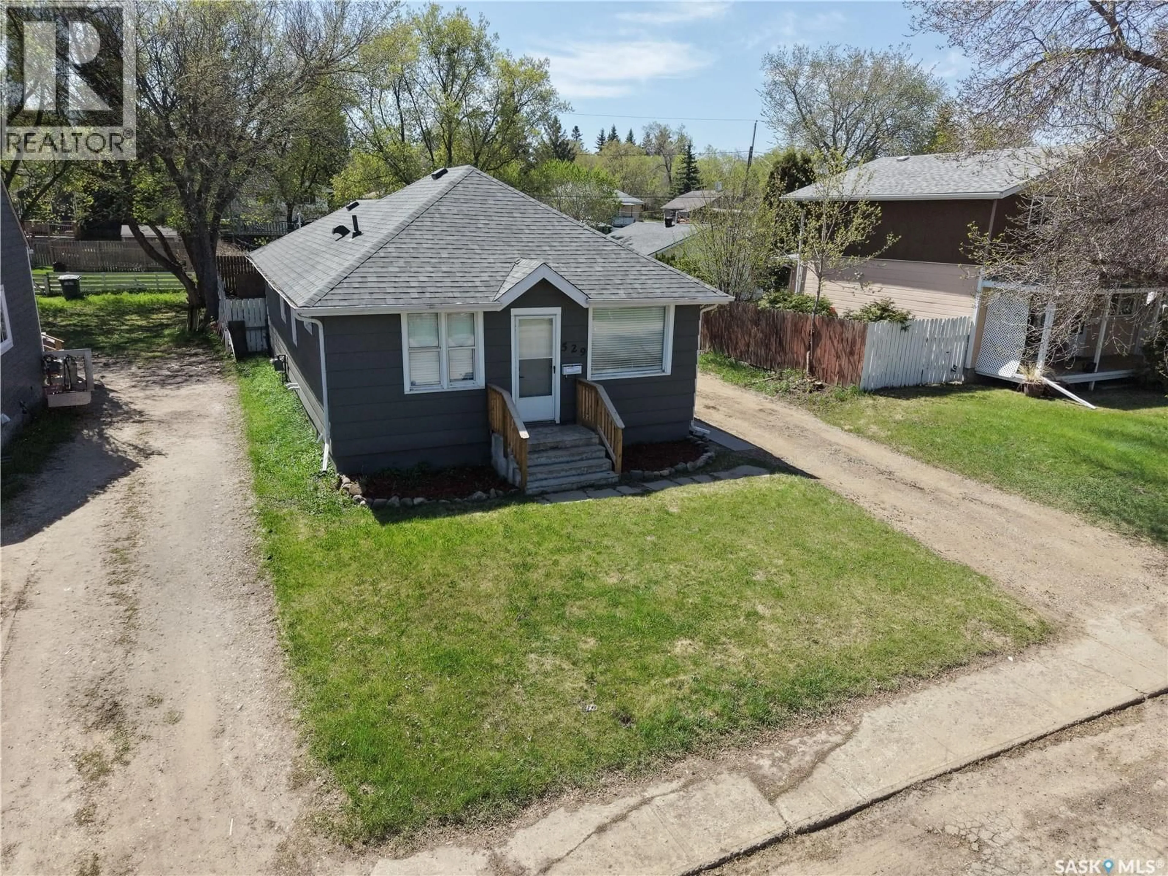 A pic from outside/outdoor area/front of a property/back of a property/a pic from drone, street for 529 20TH STREET, Prince Albert Saskatchewan S6V1L4