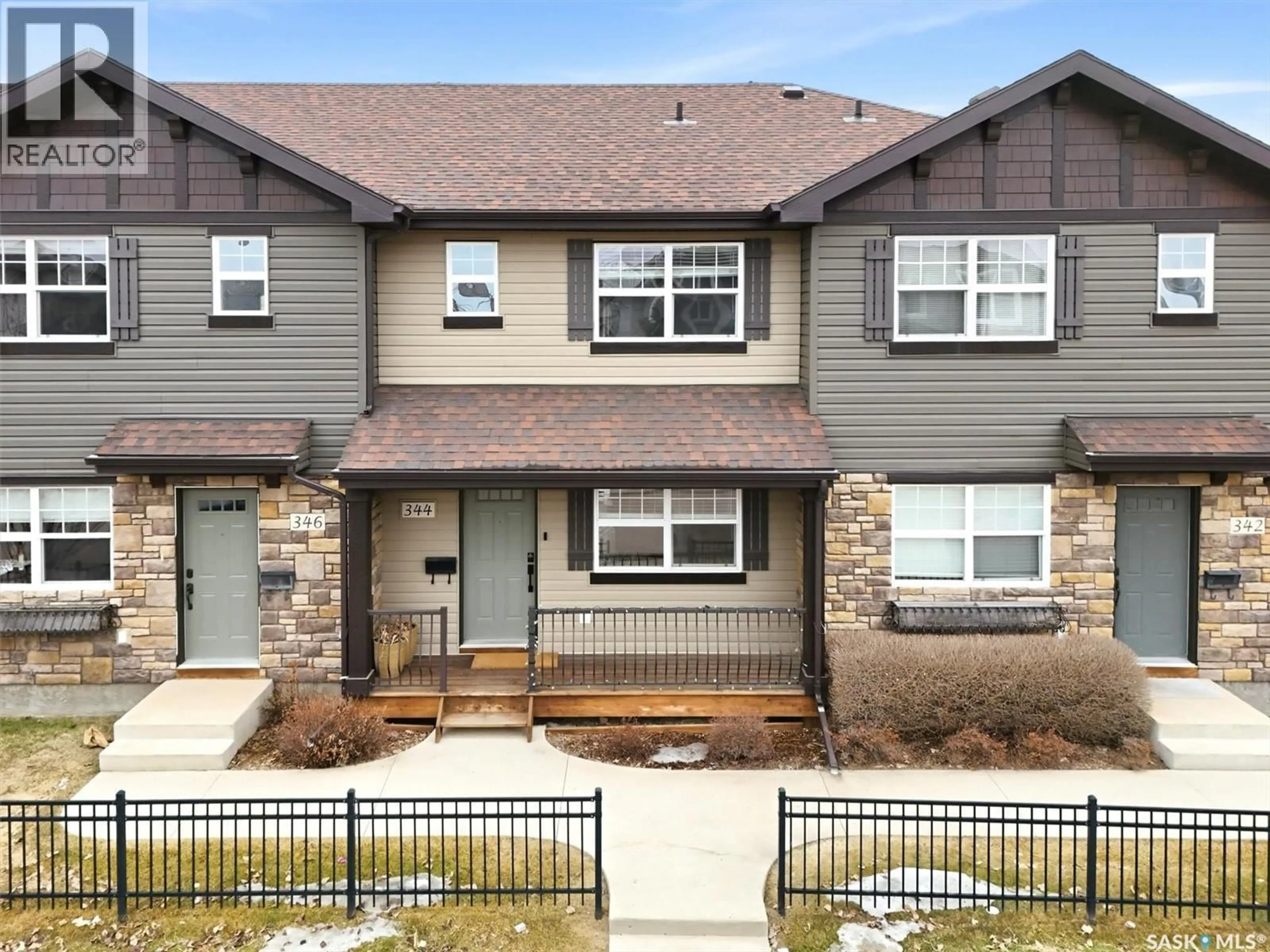 Home with vinyl exterior material, street for 344 LEVALLEY COVE, Saskatoon Saskatchewan S7T0L1