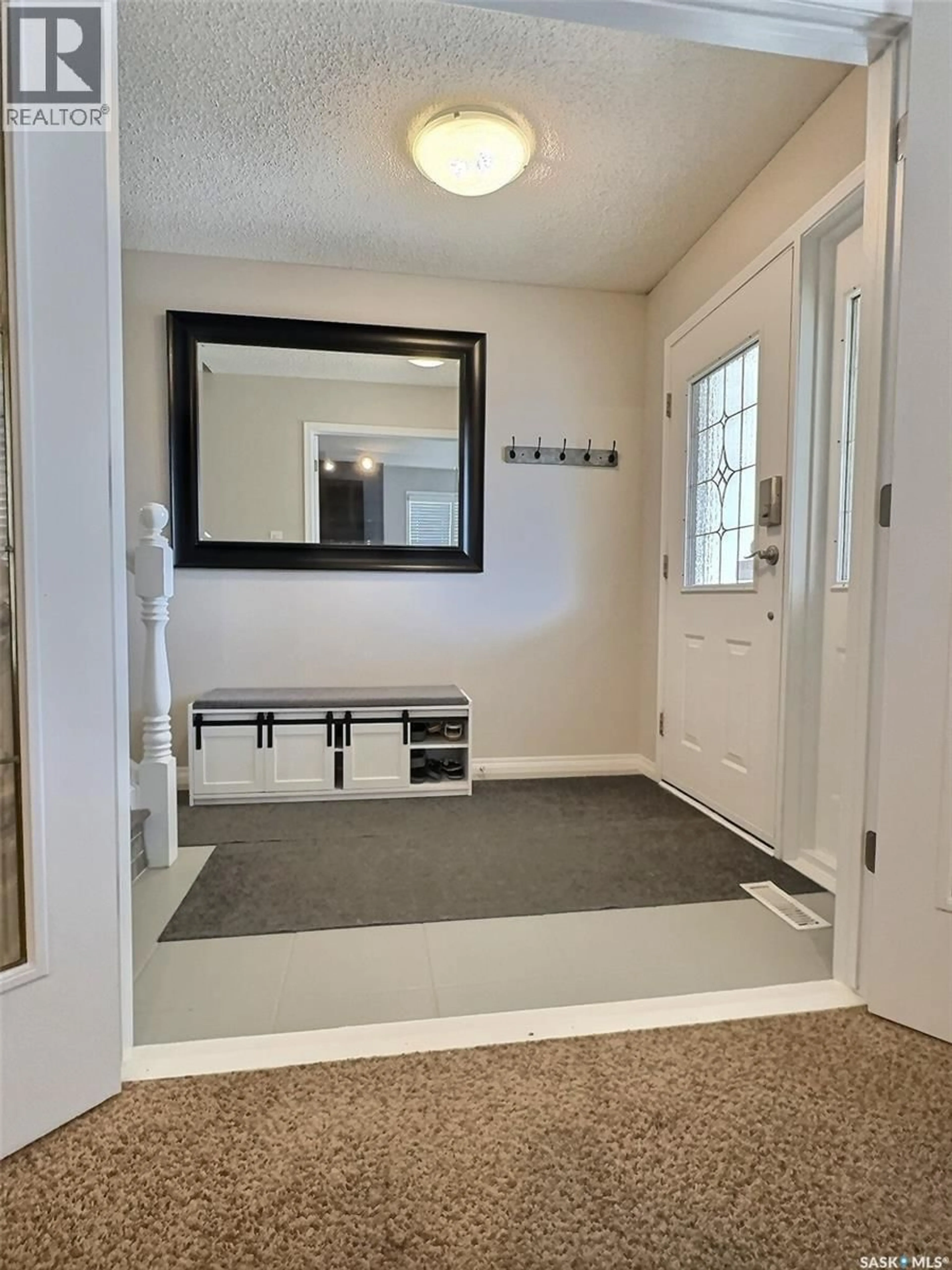 Indoor entryway for 419 CLASKY DRIVE, Estevan Saskatchewan S4A2P2