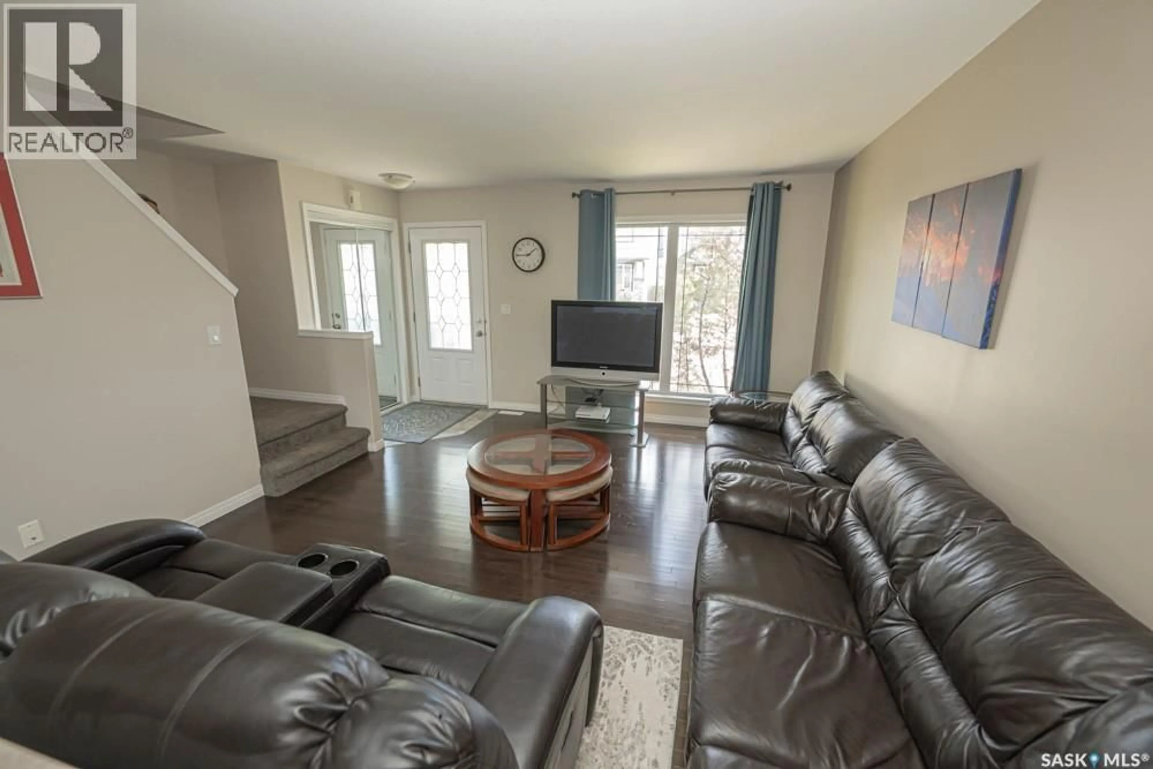 Living room with furniture, unknown for 363 LEVALLEY COVE, Saskatoon Saskatchewan S7T0H5