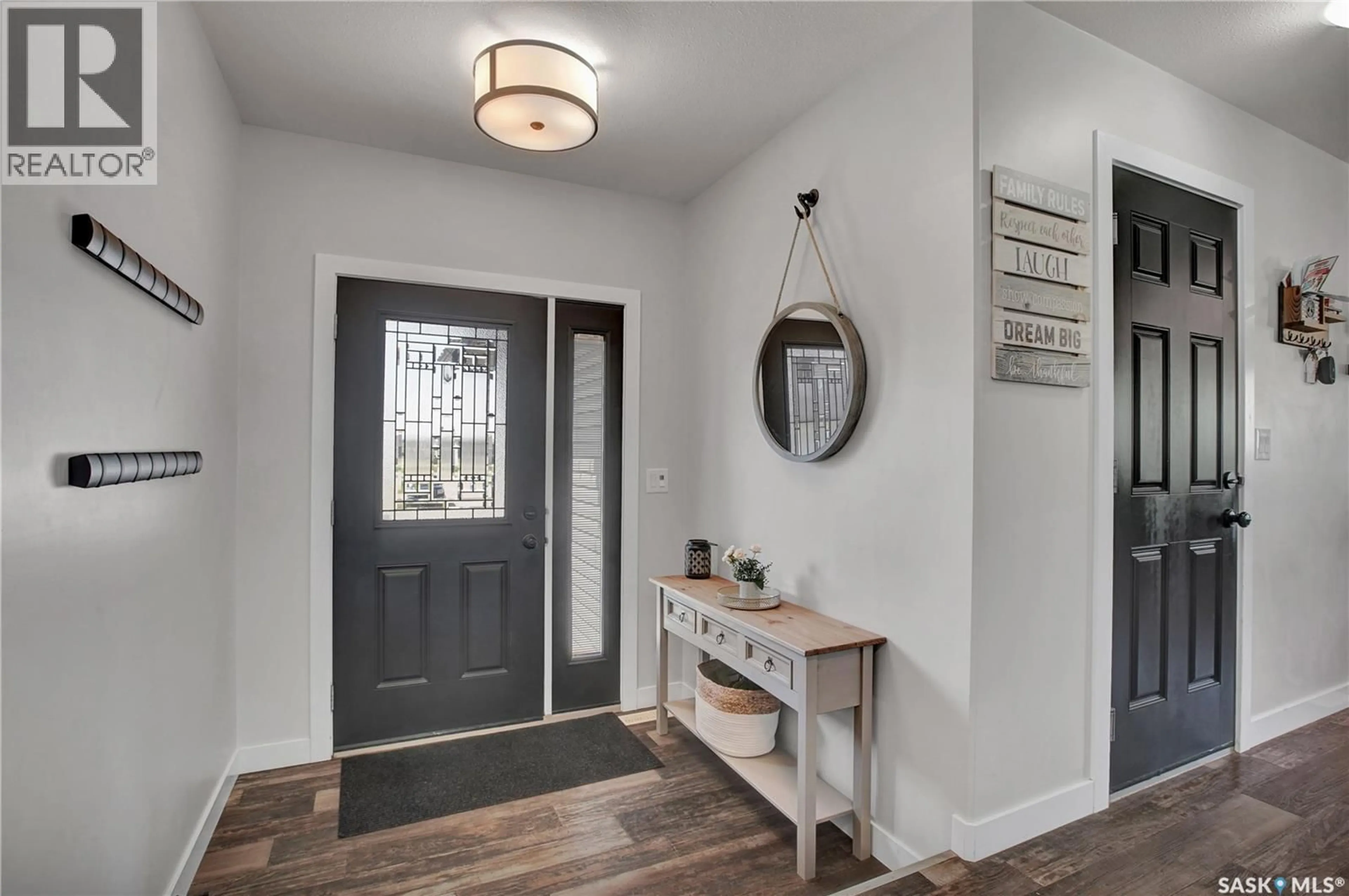 Indoor entryway for 216 NORTH HILL ROAD, Hepburn Saskatchewan S0K1Z0
