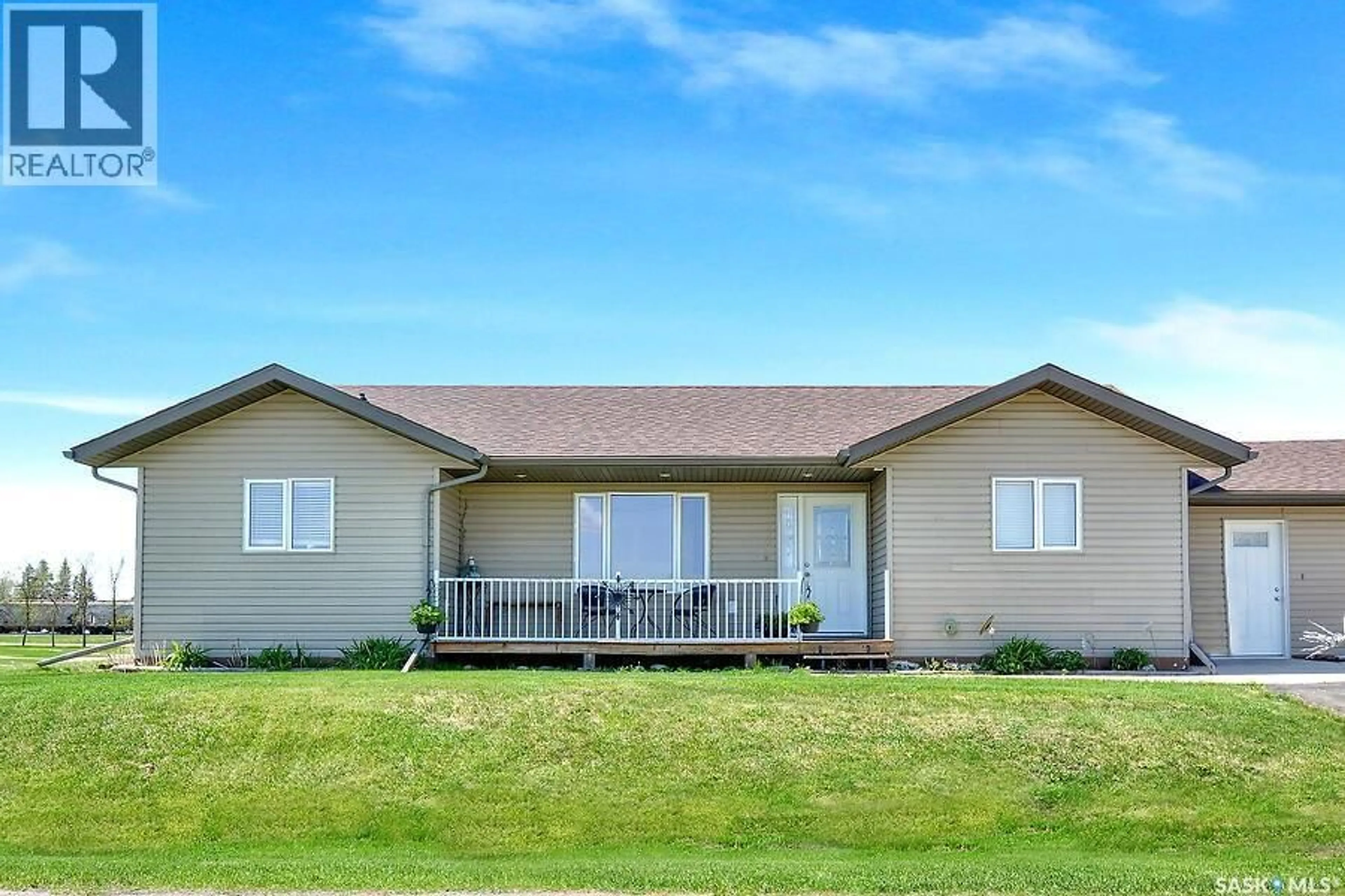 Home with vinyl exterior material, water/lake/river/ocean view for 101 WALDBILLIG COURT, Cudworth Saskatchewan S0K1B0