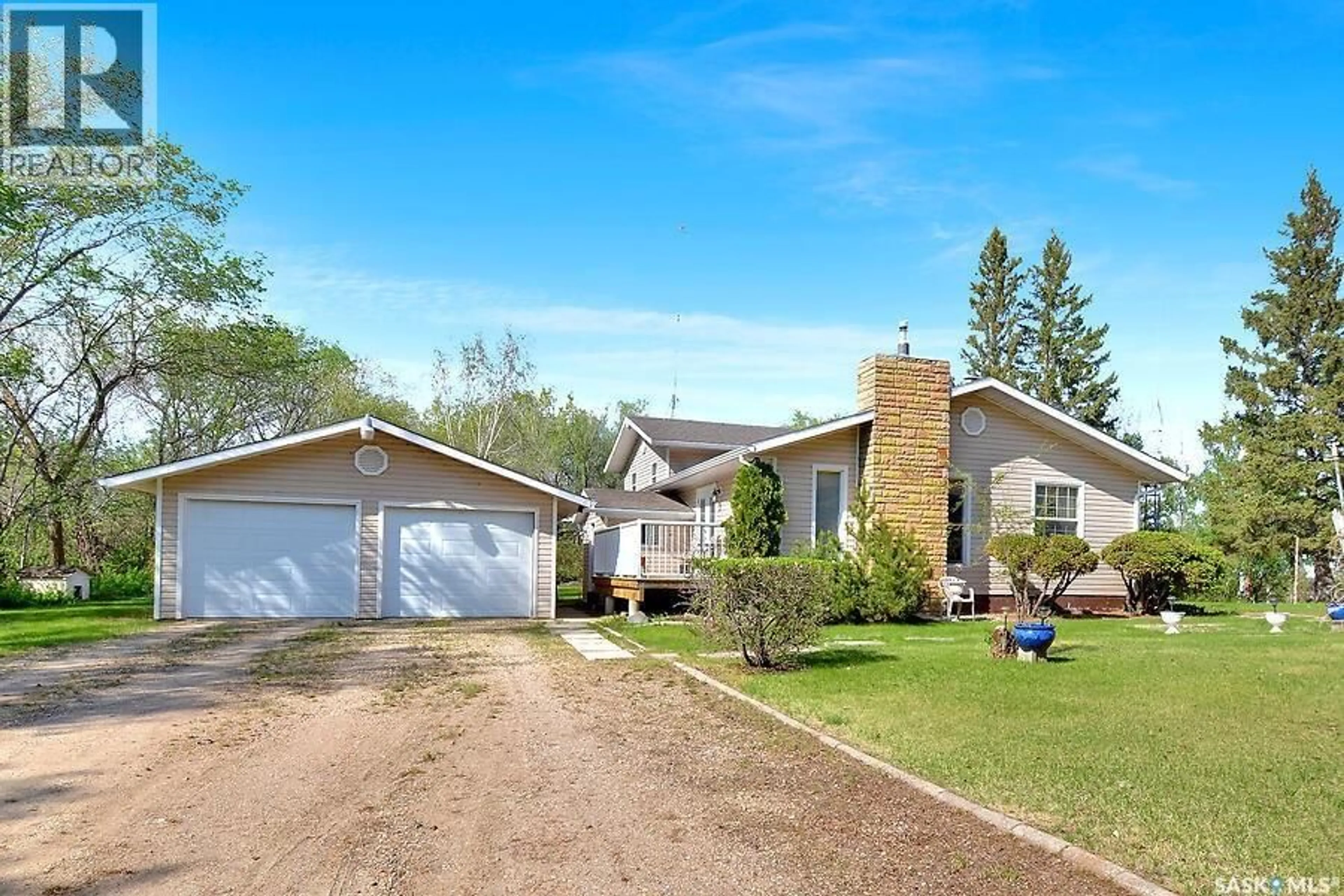 A pic from outside/outdoor area/front of a property/back of a property/a pic from drone, street for OSTAFICHUK ACREAGE, Hoodoo Rm No. 401 Saskatchewan S0K4P0