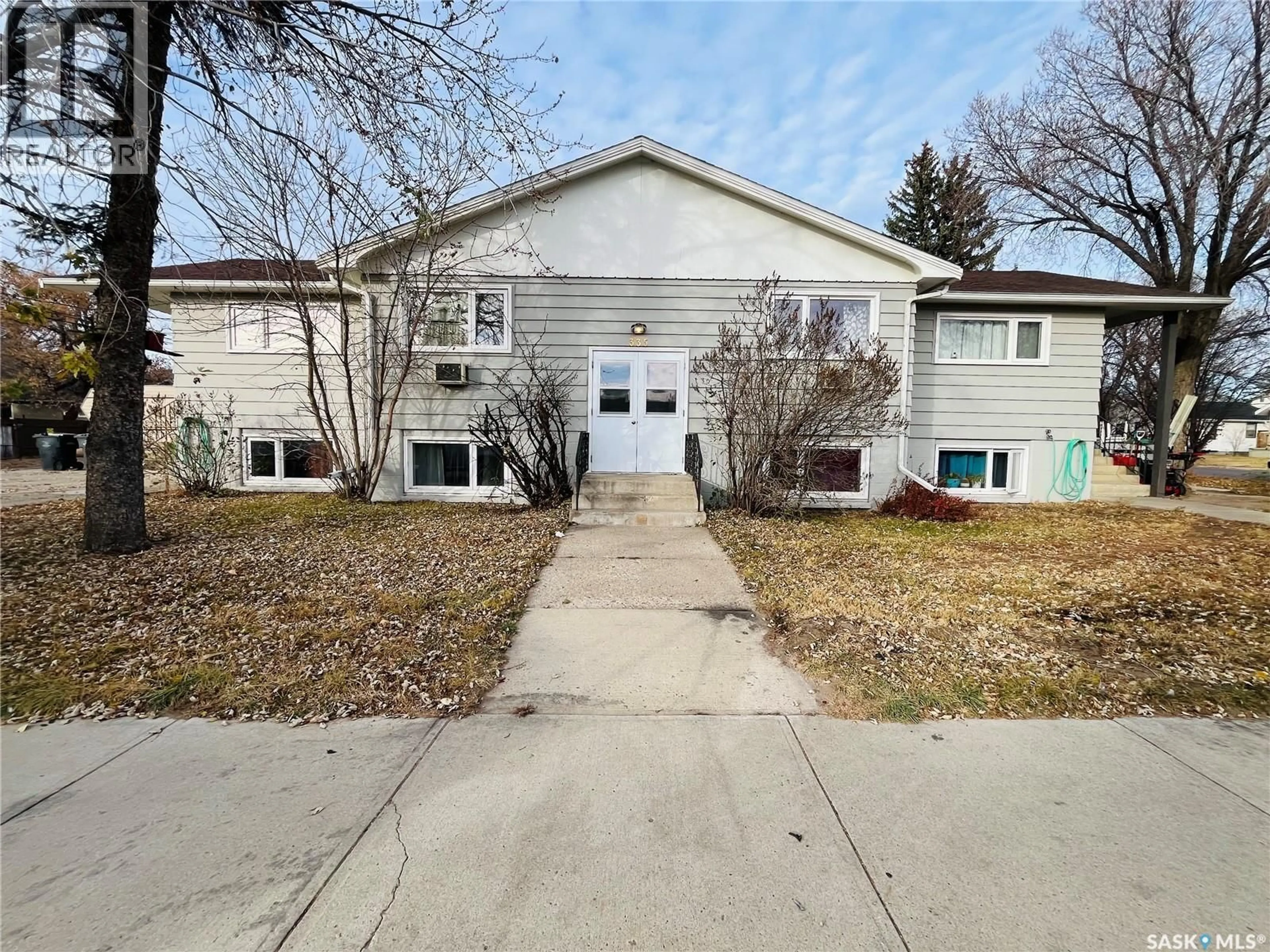 Unknown for 335 CHAPLIN STREET, Swift Current Saskatchewan S9H0G2