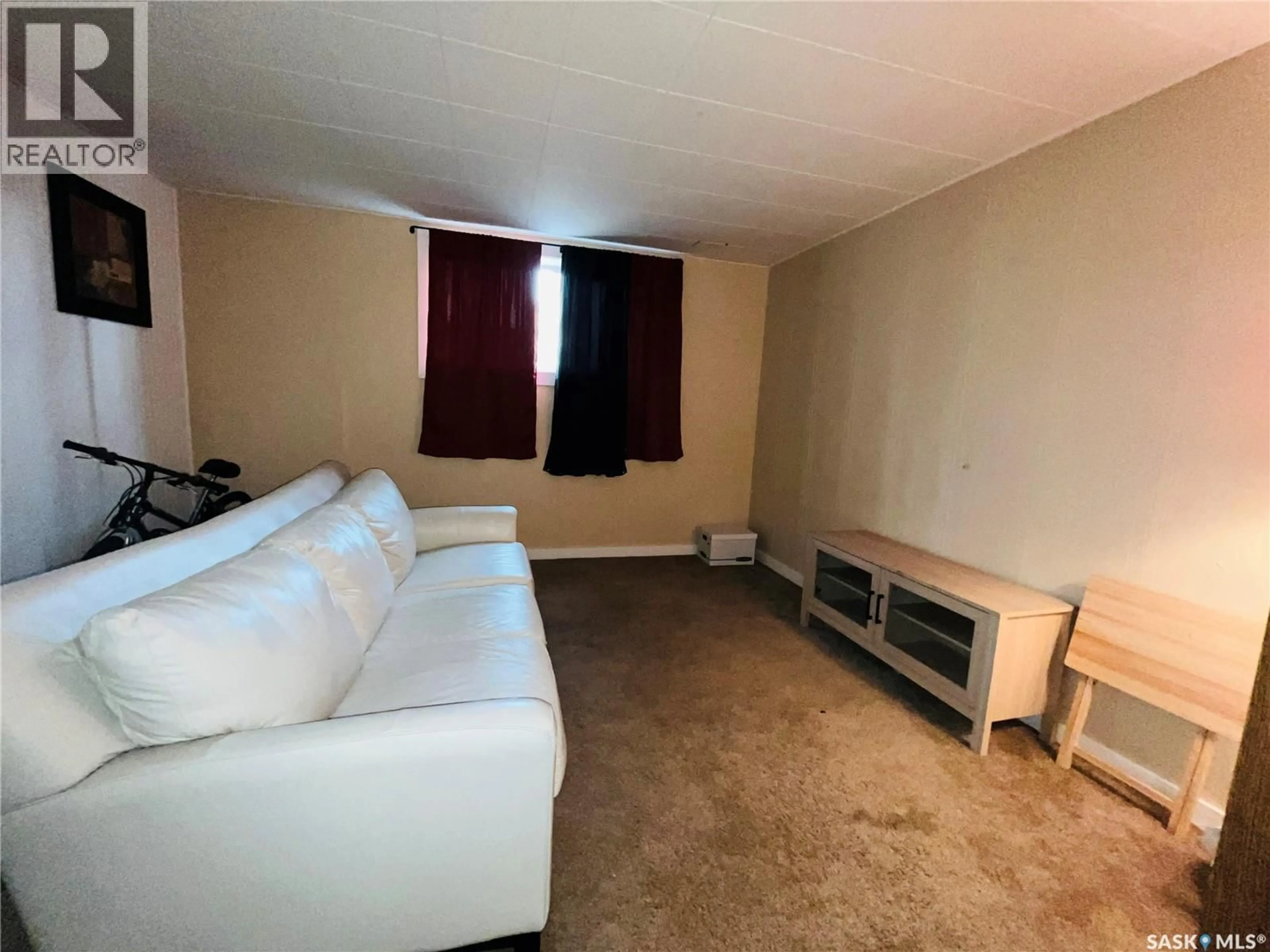A pic of a room for 335 CHAPLIN STREET, Swift Current Saskatchewan S9H0G2