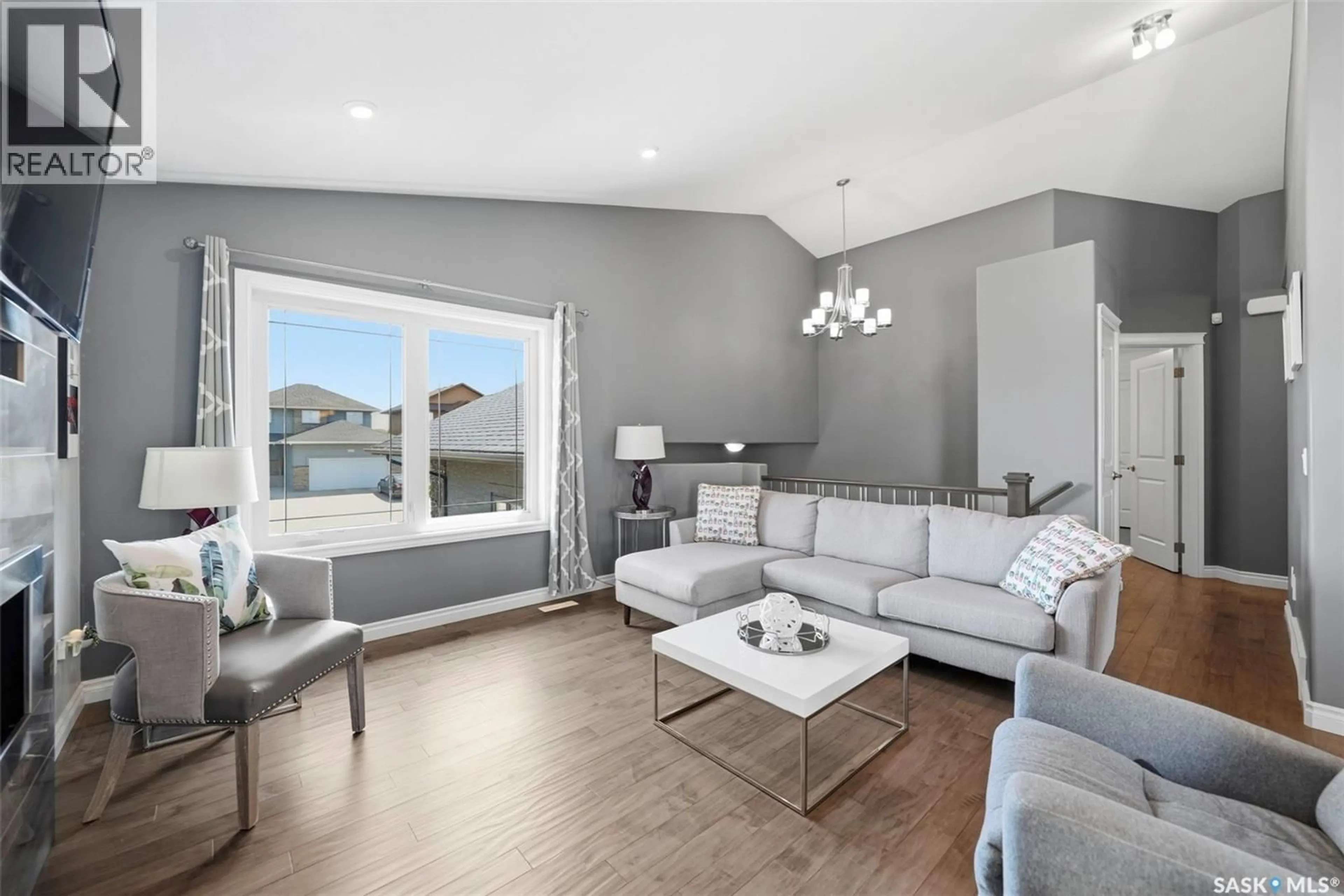 Living room with furniture, unknown for 711 SUTTER CRESCENT, Saskatoon Saskatchewan S7T0R4