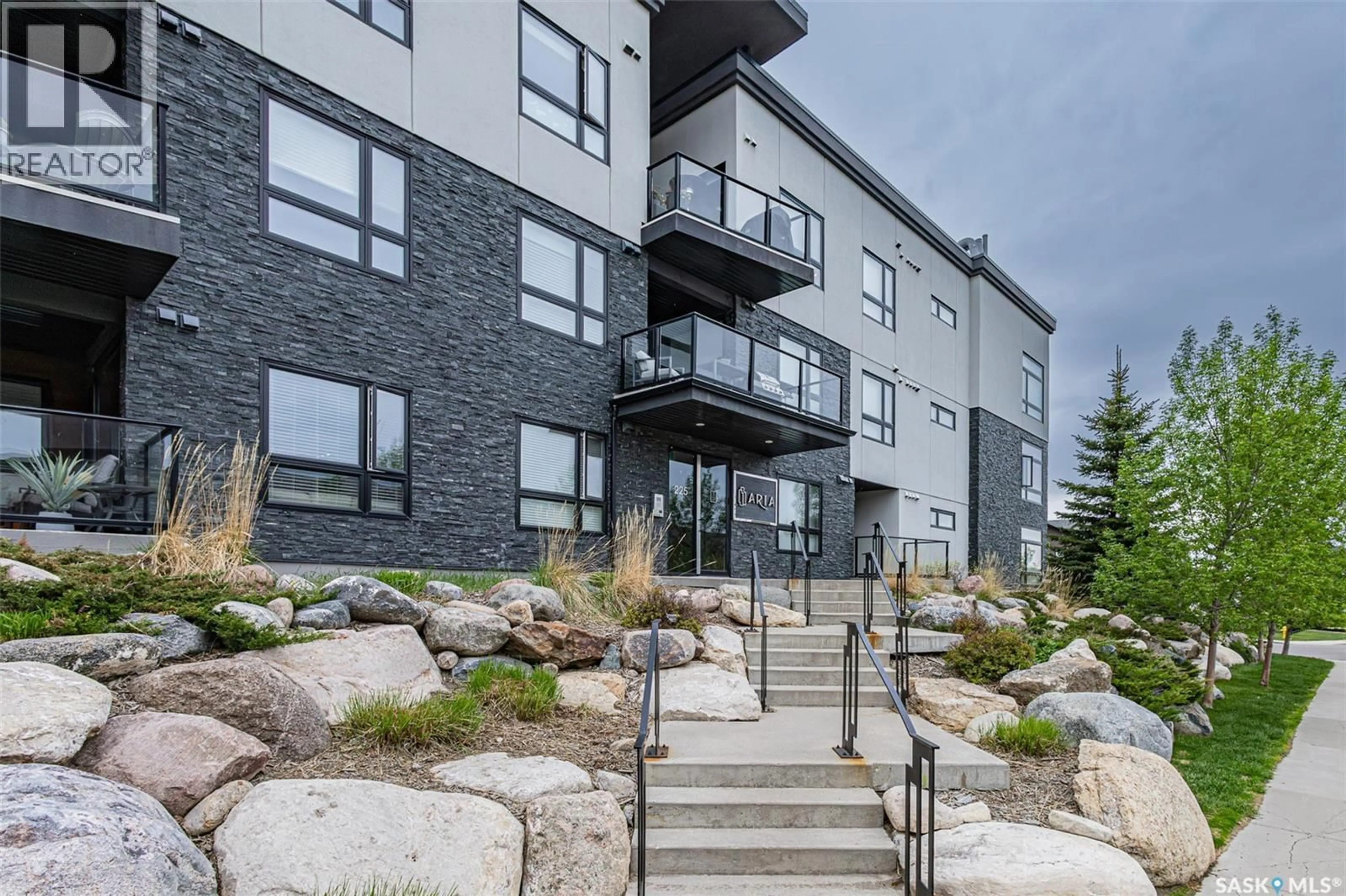 Patio, mountain view for 225 - 307 MANINGAS BEND, Saskatoon Saskatchewan S7W0P9