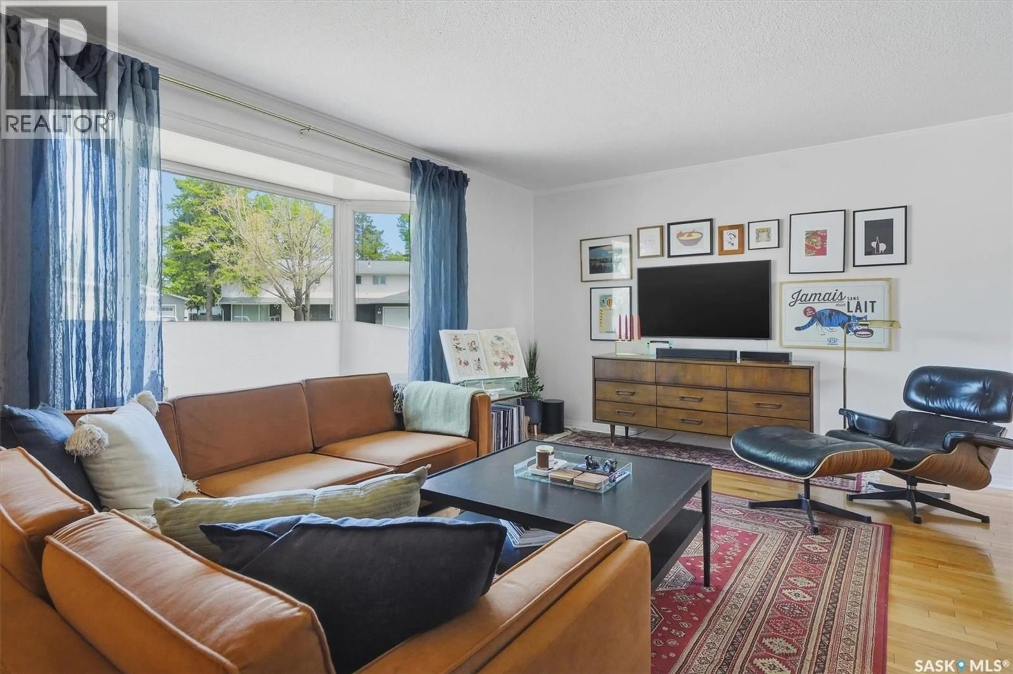 Living room with furniture, unknown for 52 POTTER CRESCENT, Saskatoon Saskatchewan S7H3L3