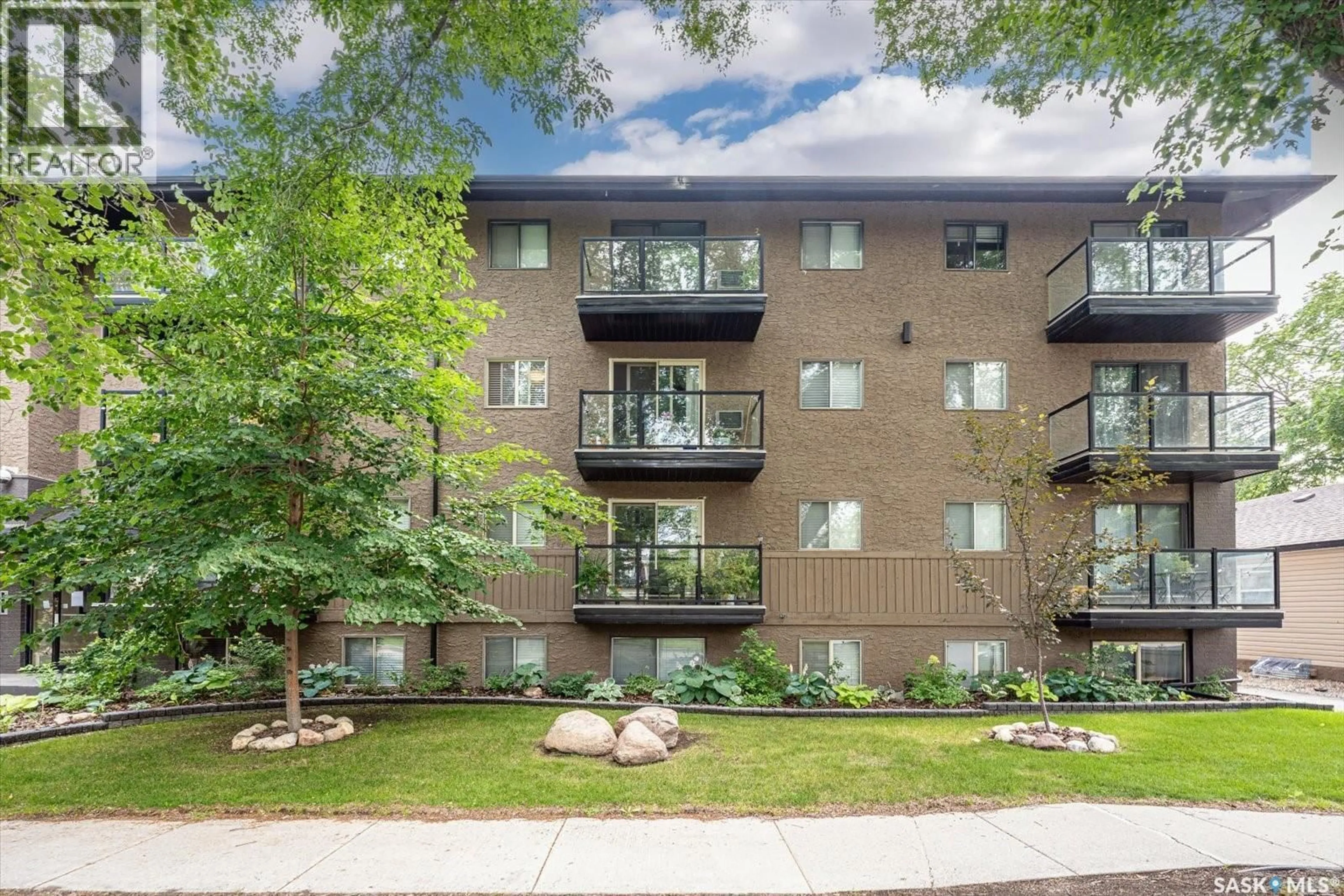 Patio, unknown for 106 - 1013 LANSDOWNE AVENUE, Saskatoon Saskatchewan S7H2C2