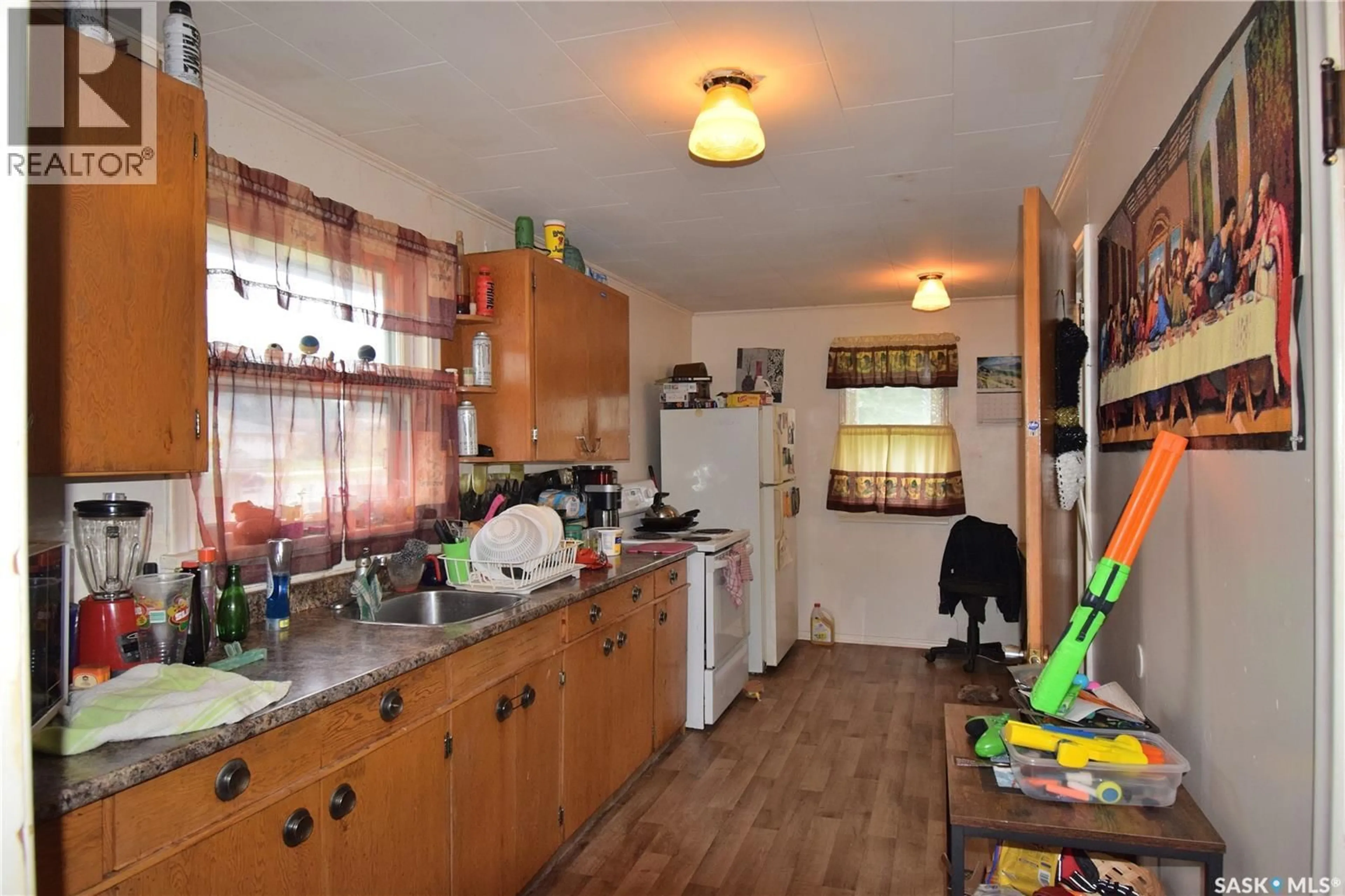 Standard kitchen, unknown for 579 25TH STREET, Prince Albert Saskatchewan S6V1T4