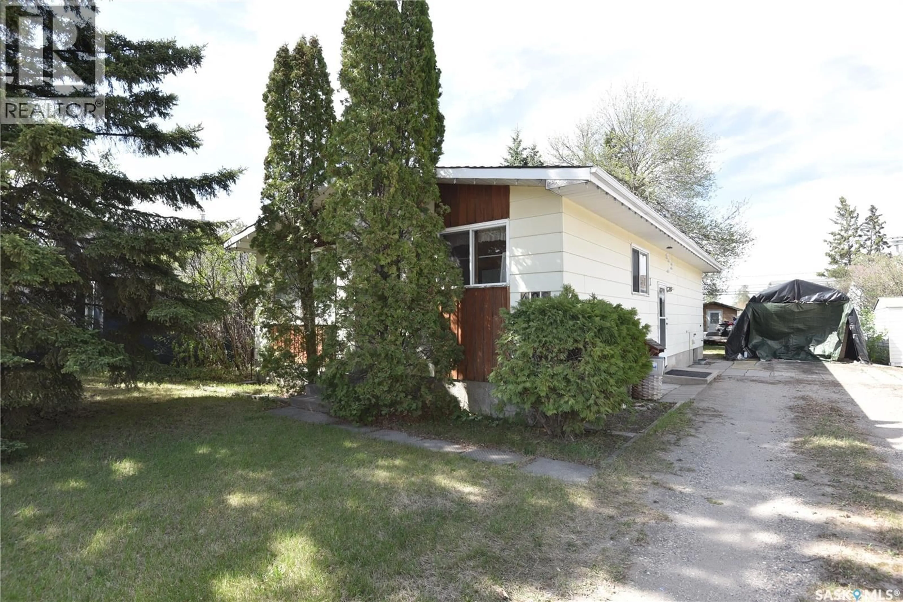 Unknown for 409 NIPAWIN ROAD E, Nipawin Saskatchewan S0E1E0