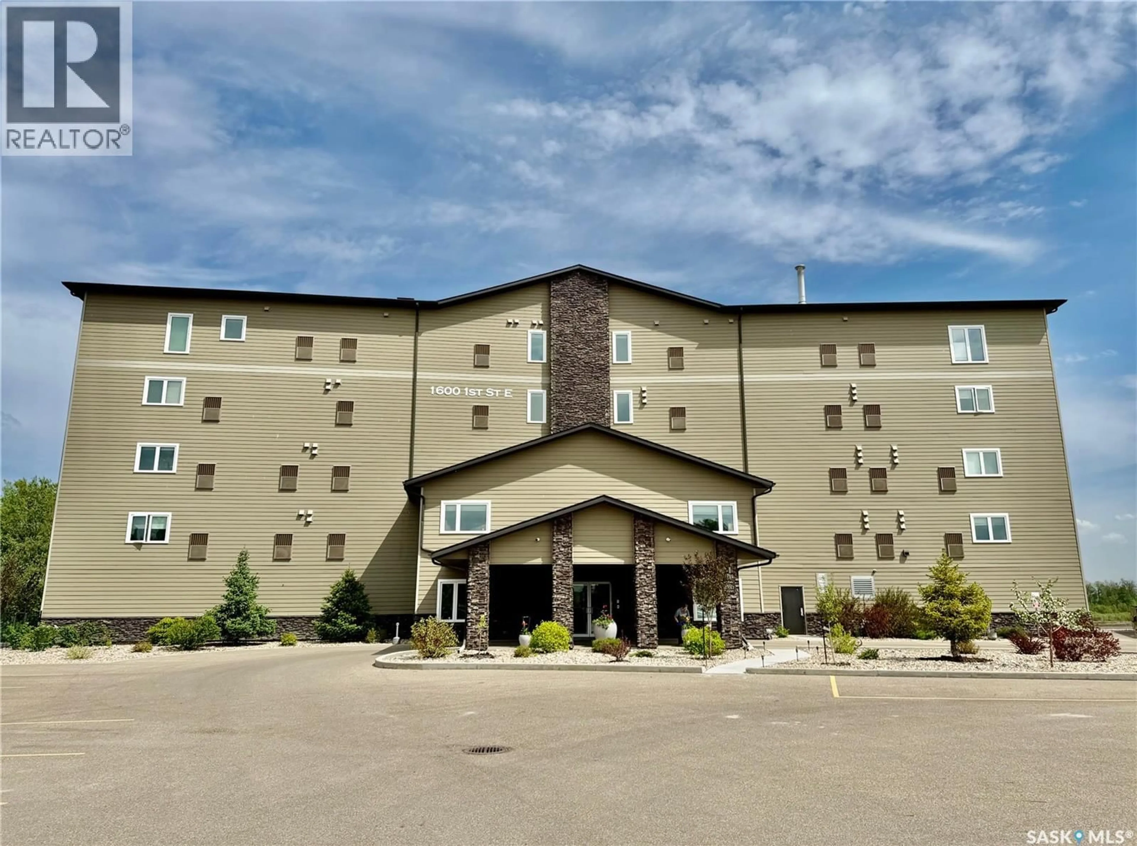 Unknown for #303 - 1600 1ST STREET, Prince Albert Saskatchewan S6V1G7