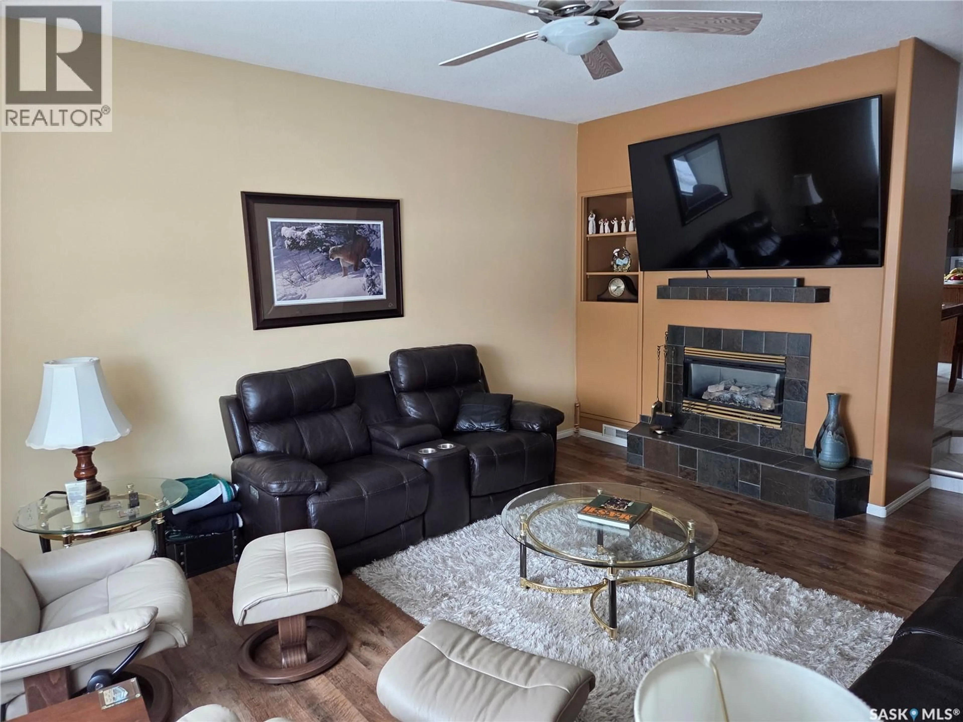 Living room with furniture, unknown for 754 GOLBURN CRESCENT, Tisdale Saskatchewan S0E1T0