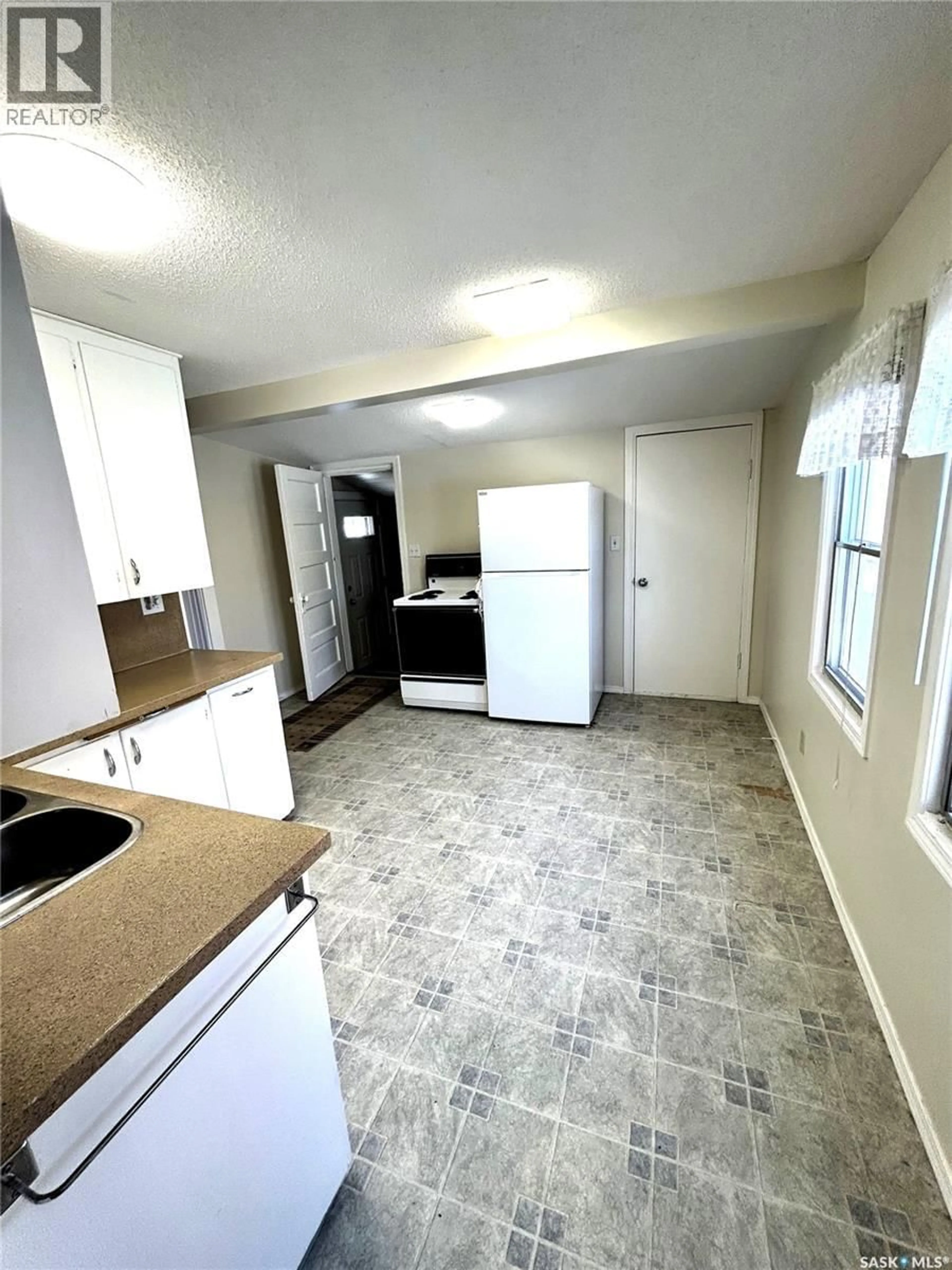Unknown for 58 10TH AVENUE, Swift Current Saskatchewan S9H2T2