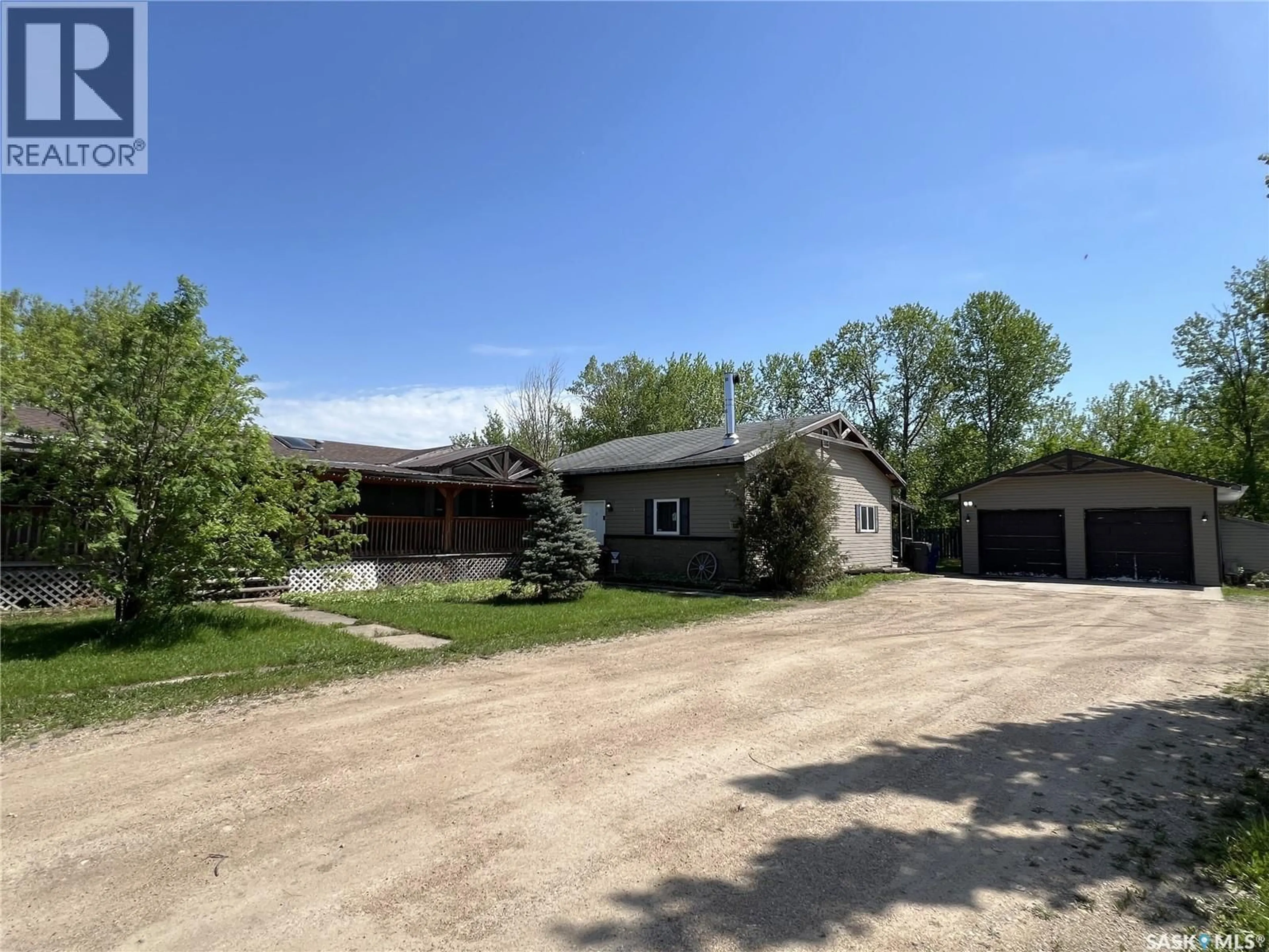 A pic from outside/outdoor area/front of a property/back of a property/a pic from drone, street for 620 7TH AVENUE, Meadow Lake Saskatchewan S9X1J3