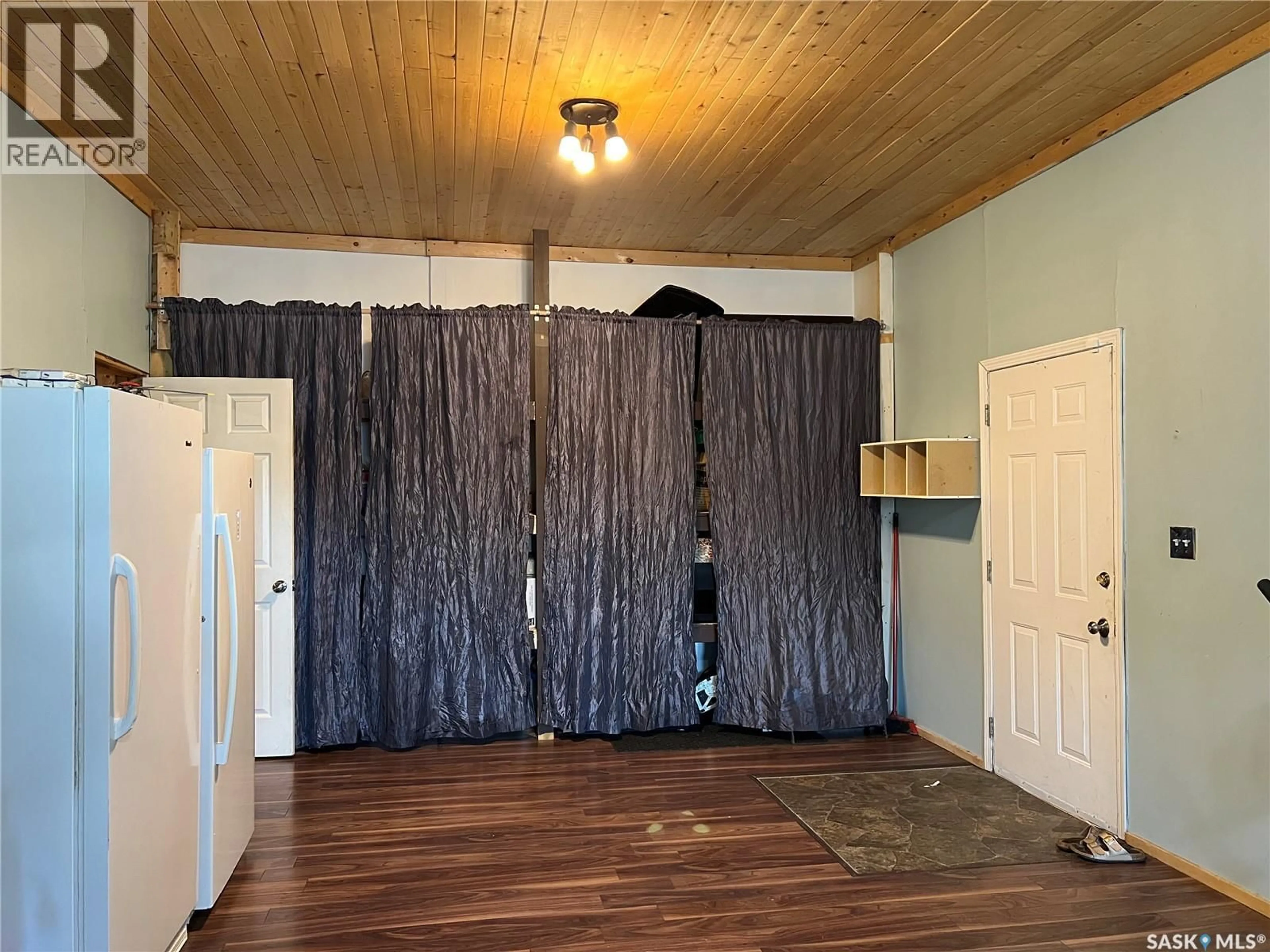 A pic of a room for 620 7TH AVENUE, Meadow Lake Saskatchewan S9X1J3