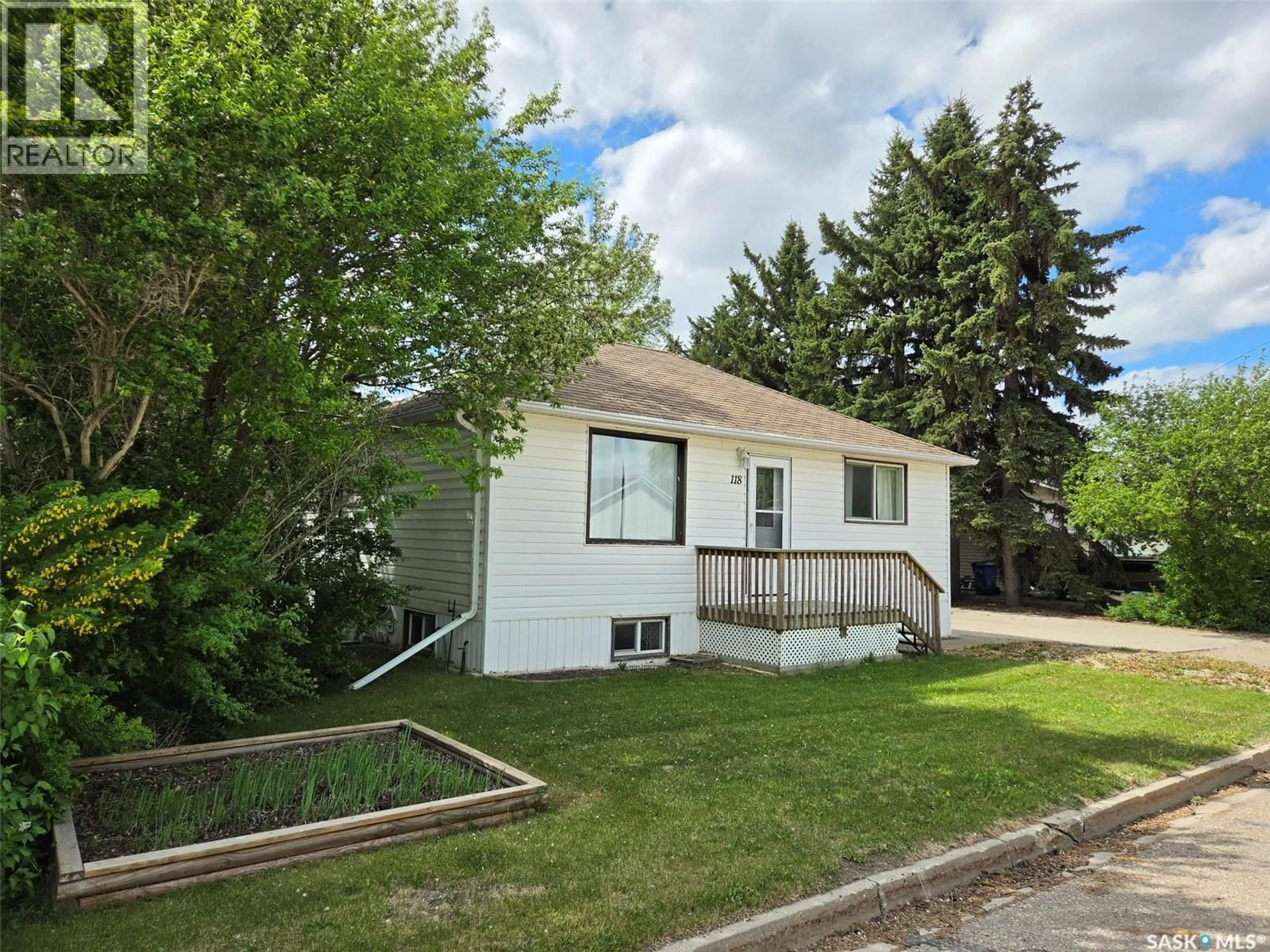 Unknown for 118 5TH STREET, Carlyle Saskatchewan S0C0R0