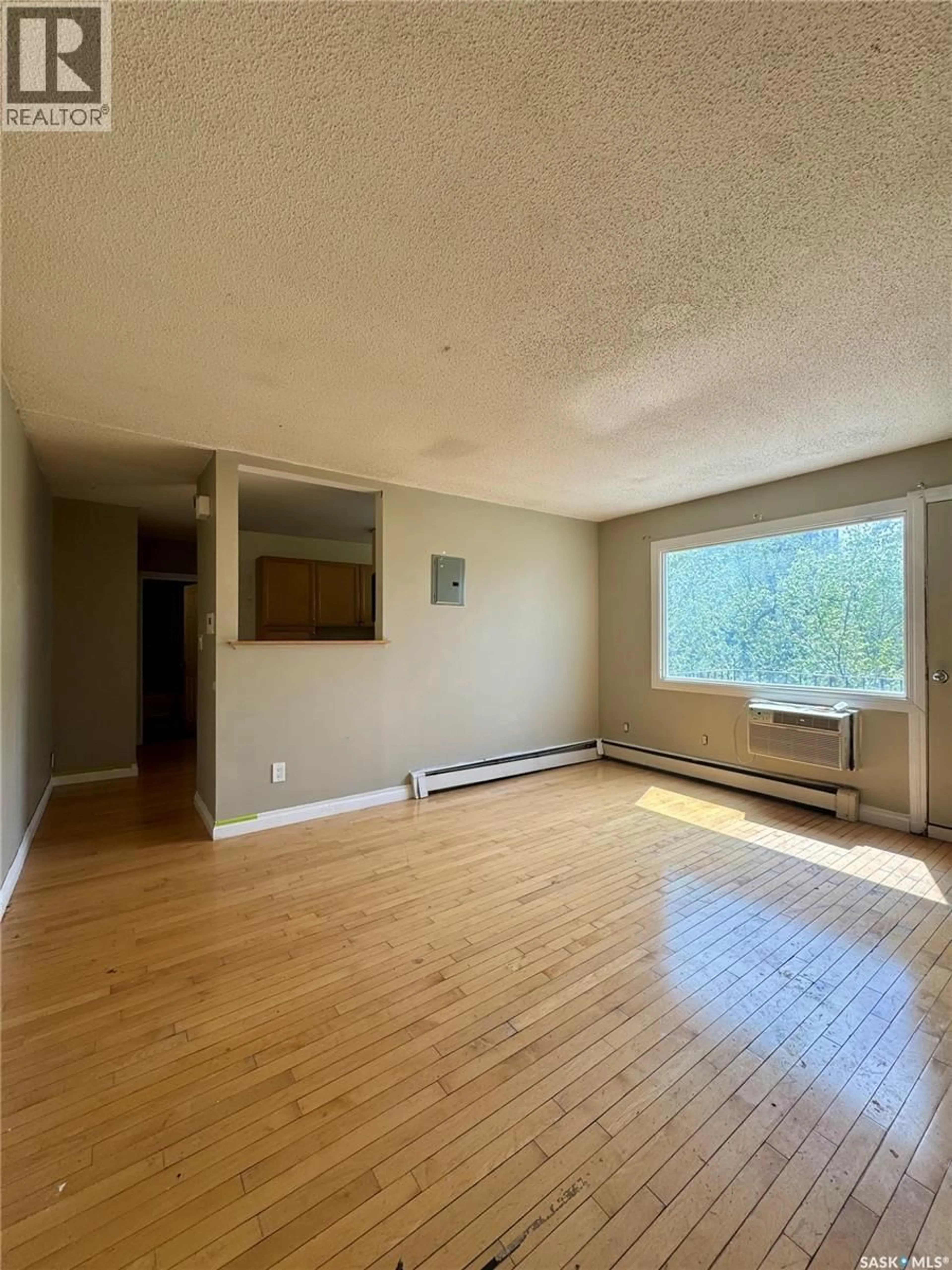A pic of a room for 11 2320 13TH AVENUE, Regina Saskatchewan S4V0V7