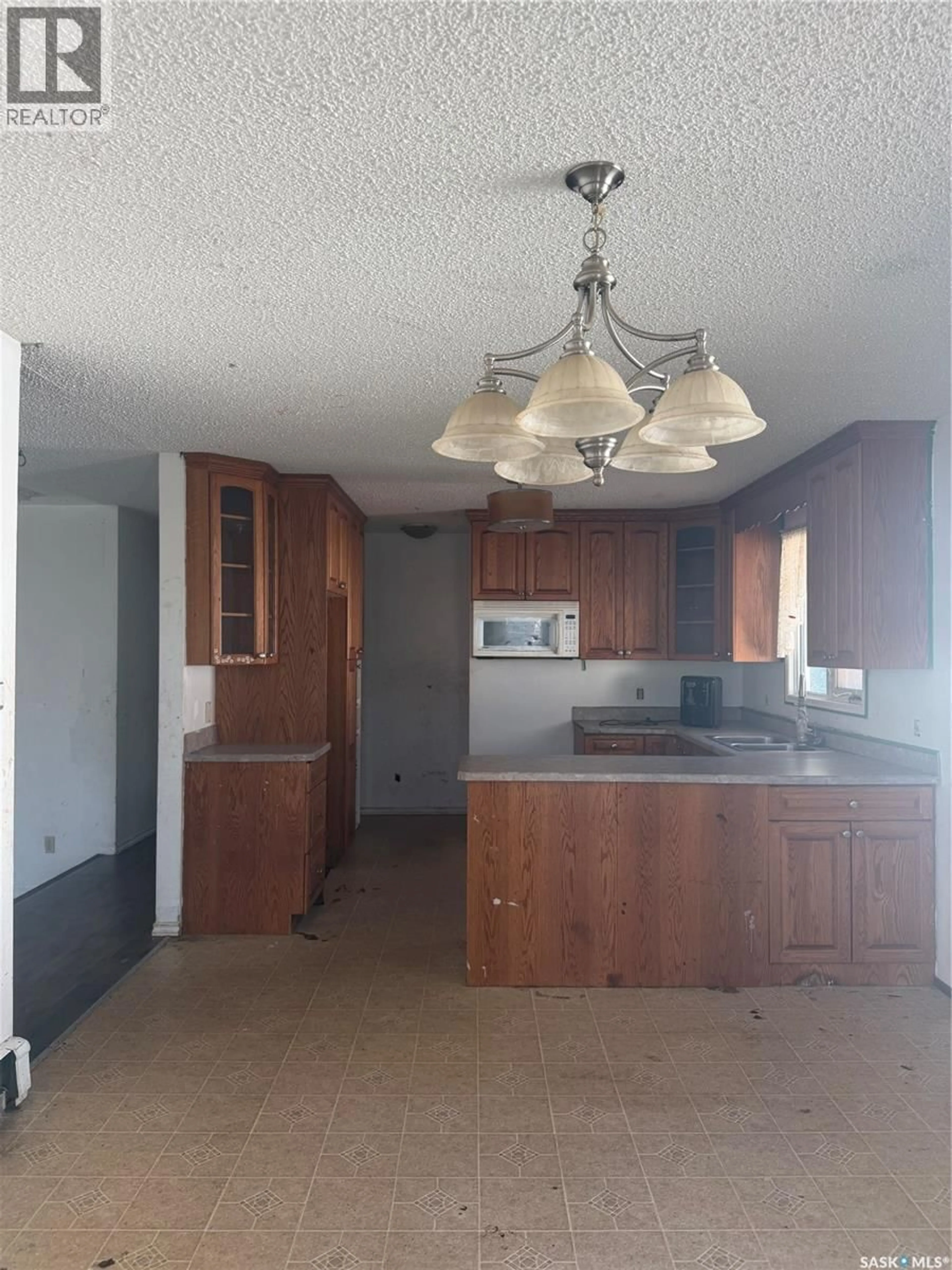 Unknown for 318 25TH STREET, Prince Albert Saskatchewan S6V1T1