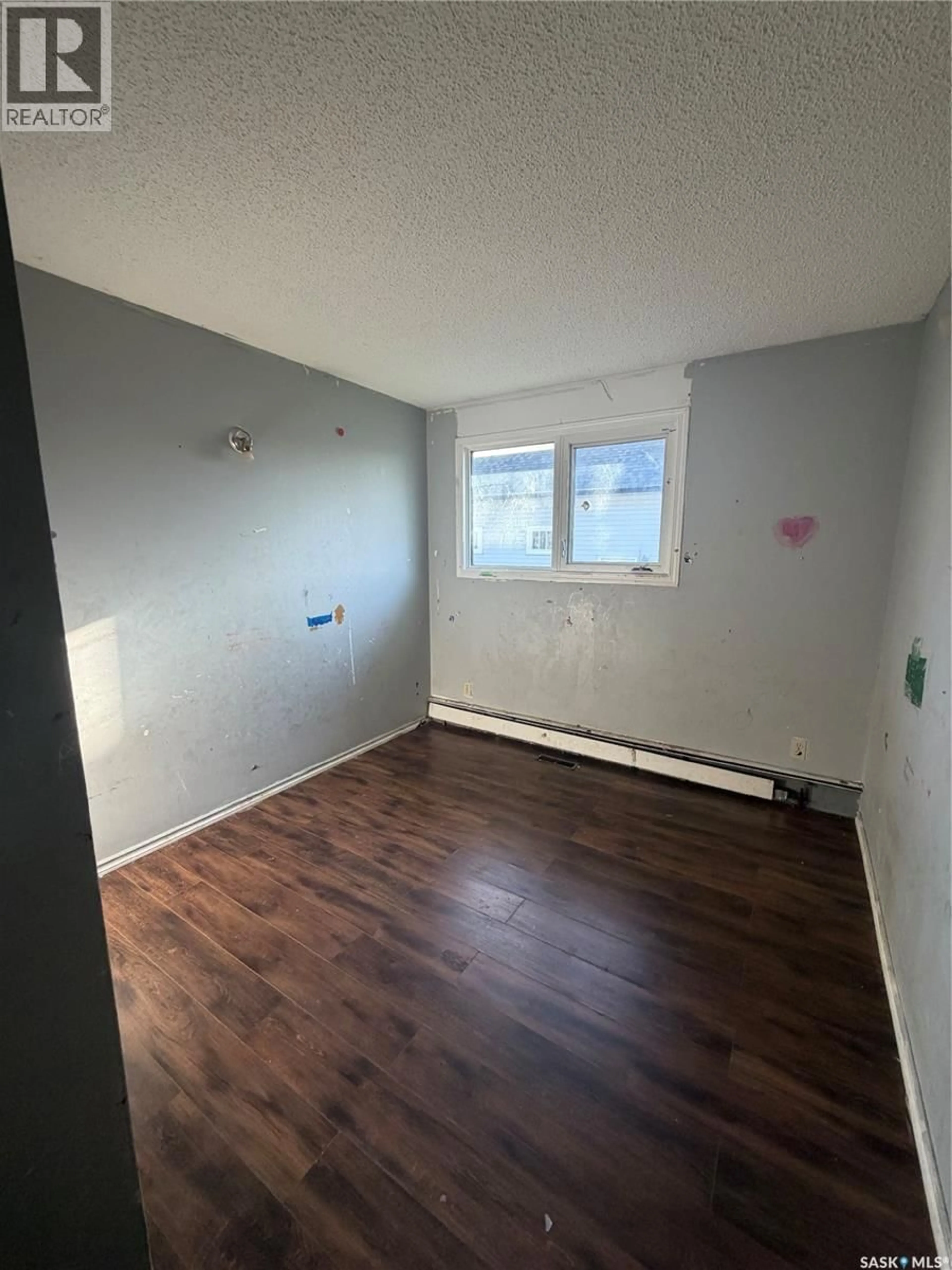 A pic of a room for 318 25TH STREET, Prince Albert Saskatchewan S6V1T1