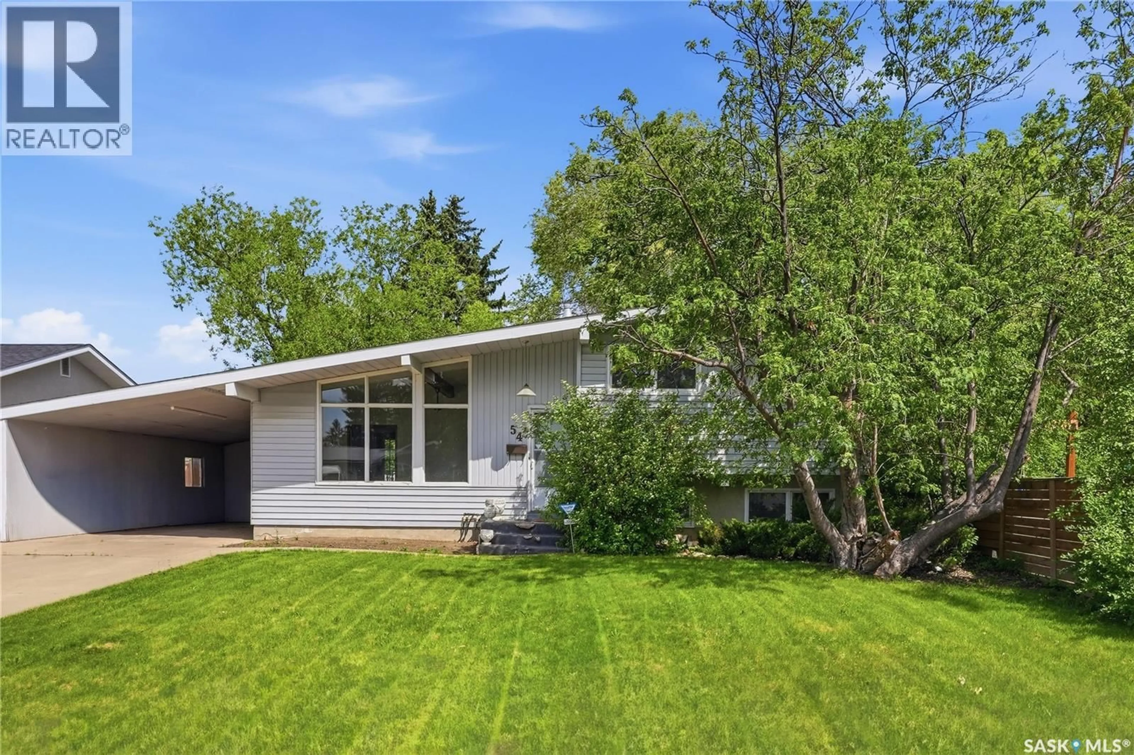 Home with vinyl exterior material, street for 54 ST LAWRENCE CRESCENT, Saskatoon Saskatchewan S7K1G5