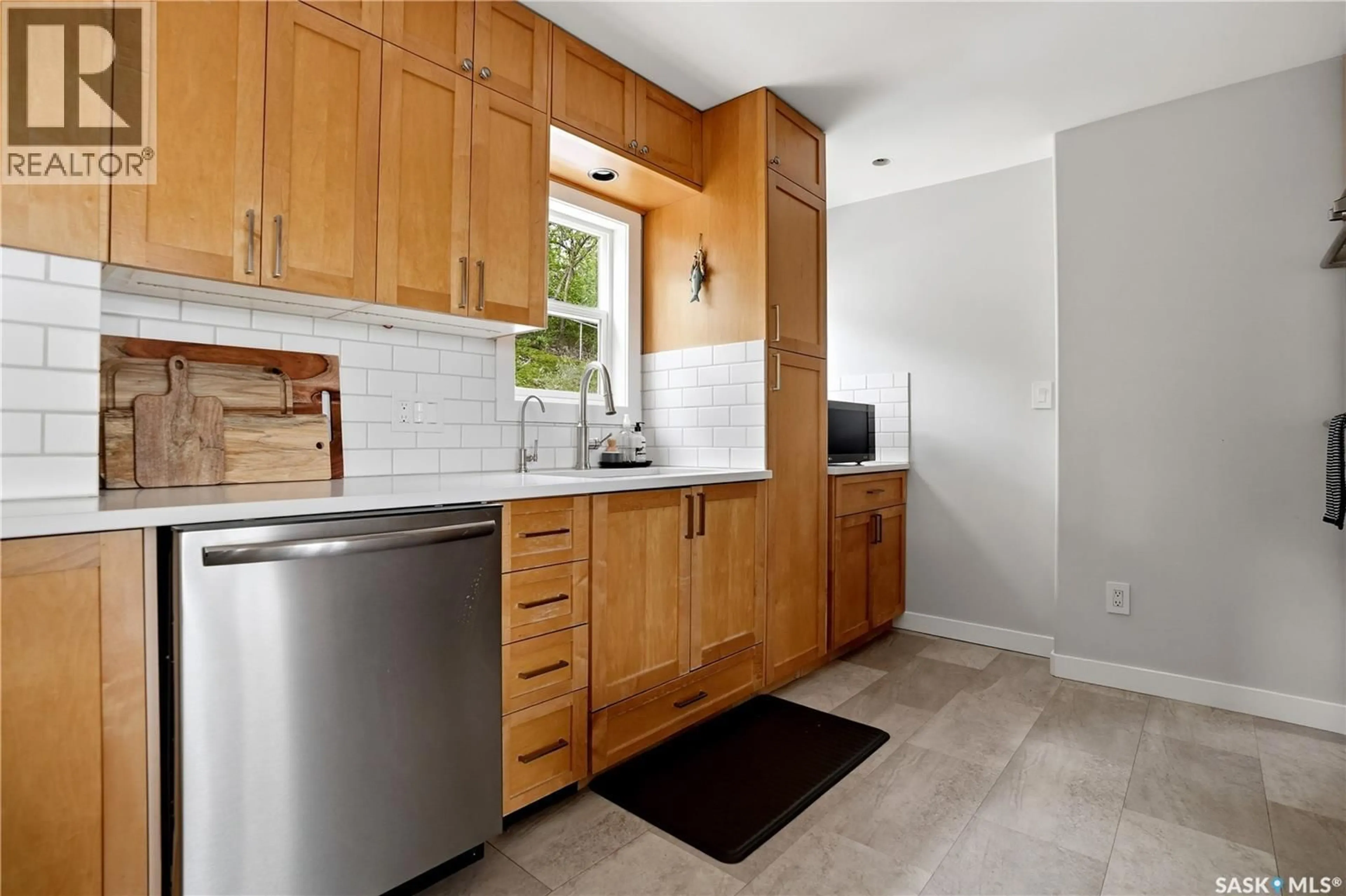 Standard kitchen, unknown for 290 B-SAY-TAH ROAD, B-Say-Tah Saskatchewan S0G1S0
