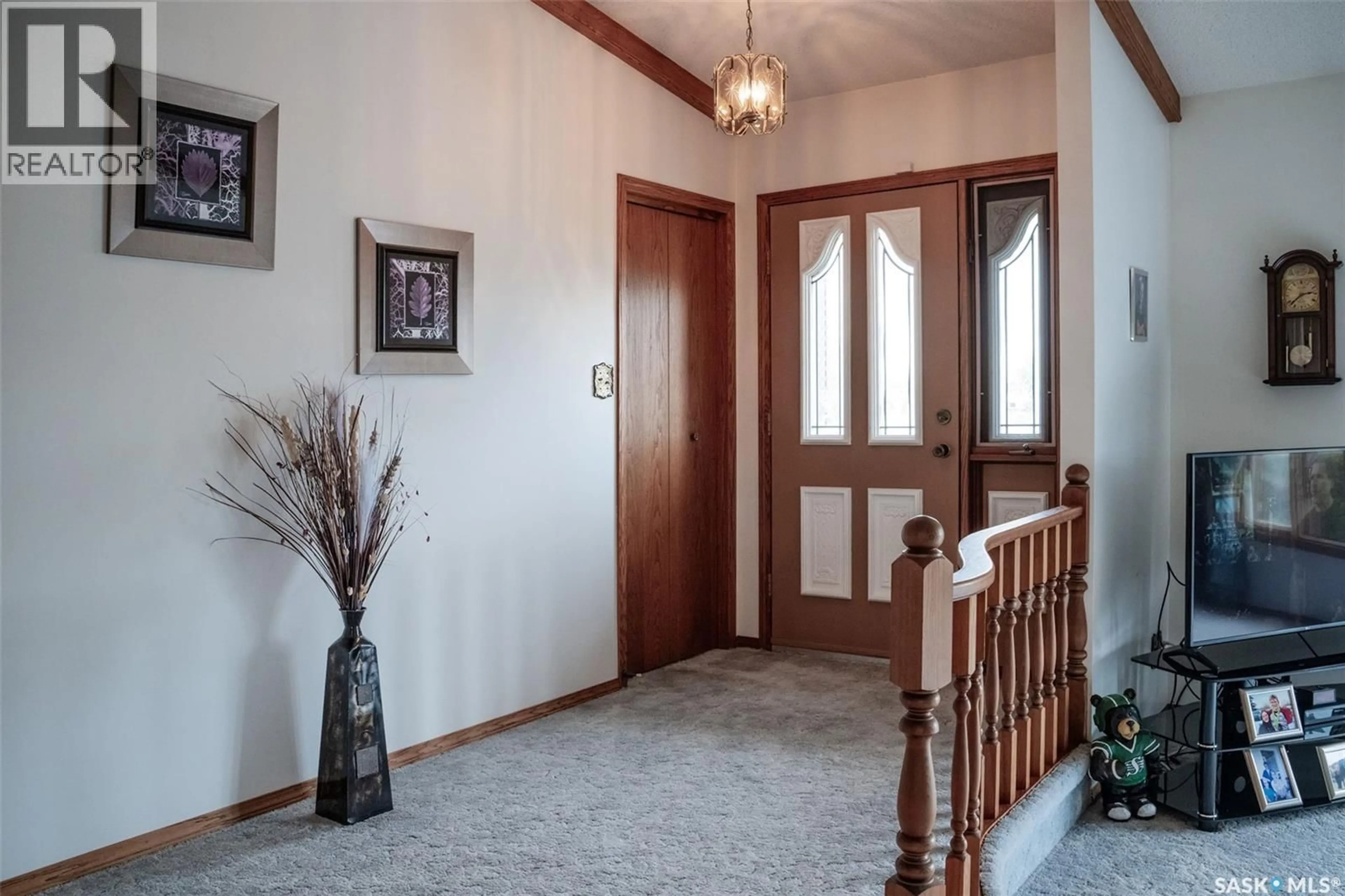 Indoor foyer for 304 PIERSON STREET, Neudorf Saskatchewan S0A2T0
