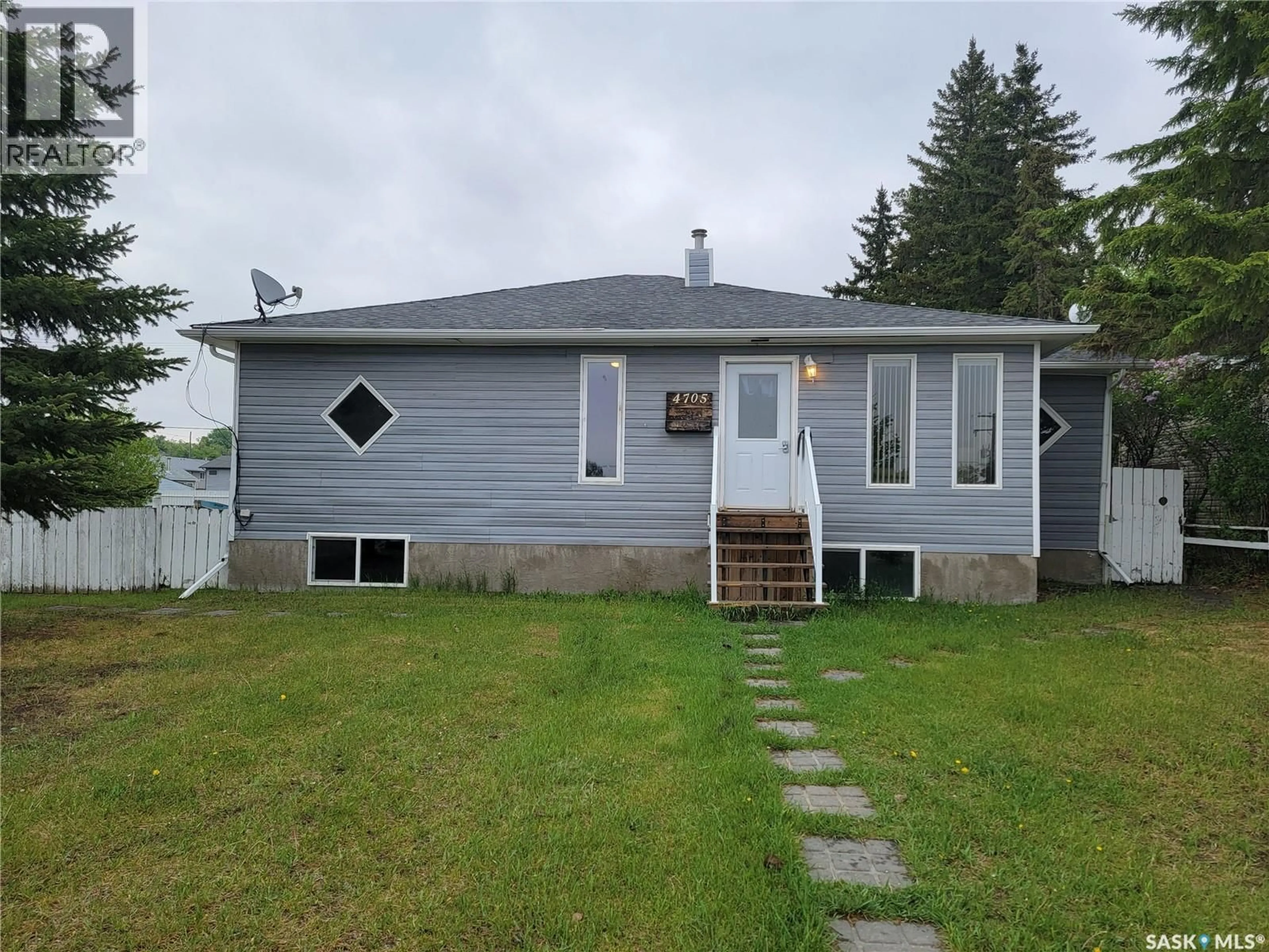 Unknown for 4705 TRIBUNE STREET, Macklin Saskatchewan S0L2C0