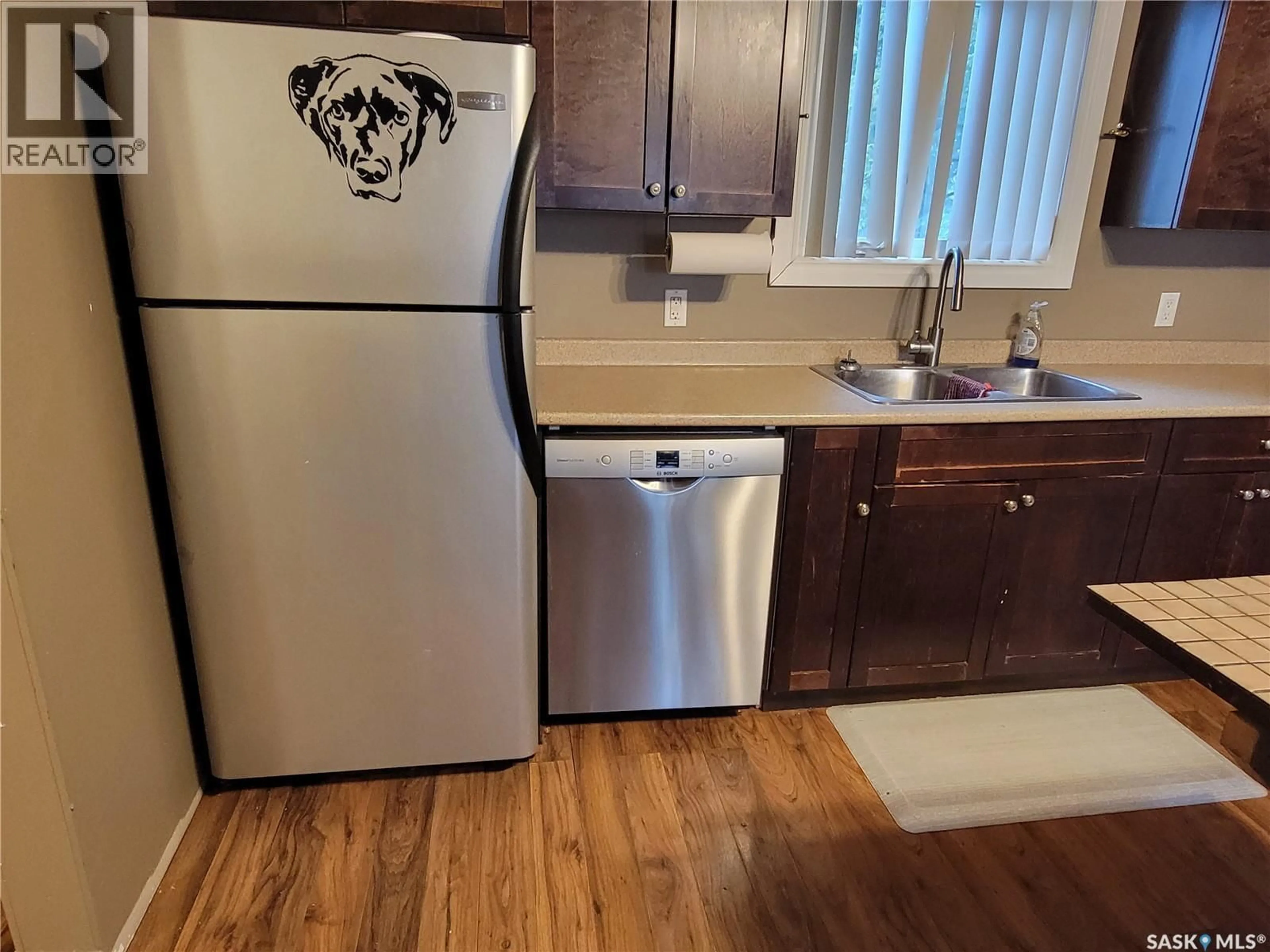 Standard kitchen, wood/laminate floor for 4705 TRIBUNE STREET, Macklin Saskatchewan S0L2C0