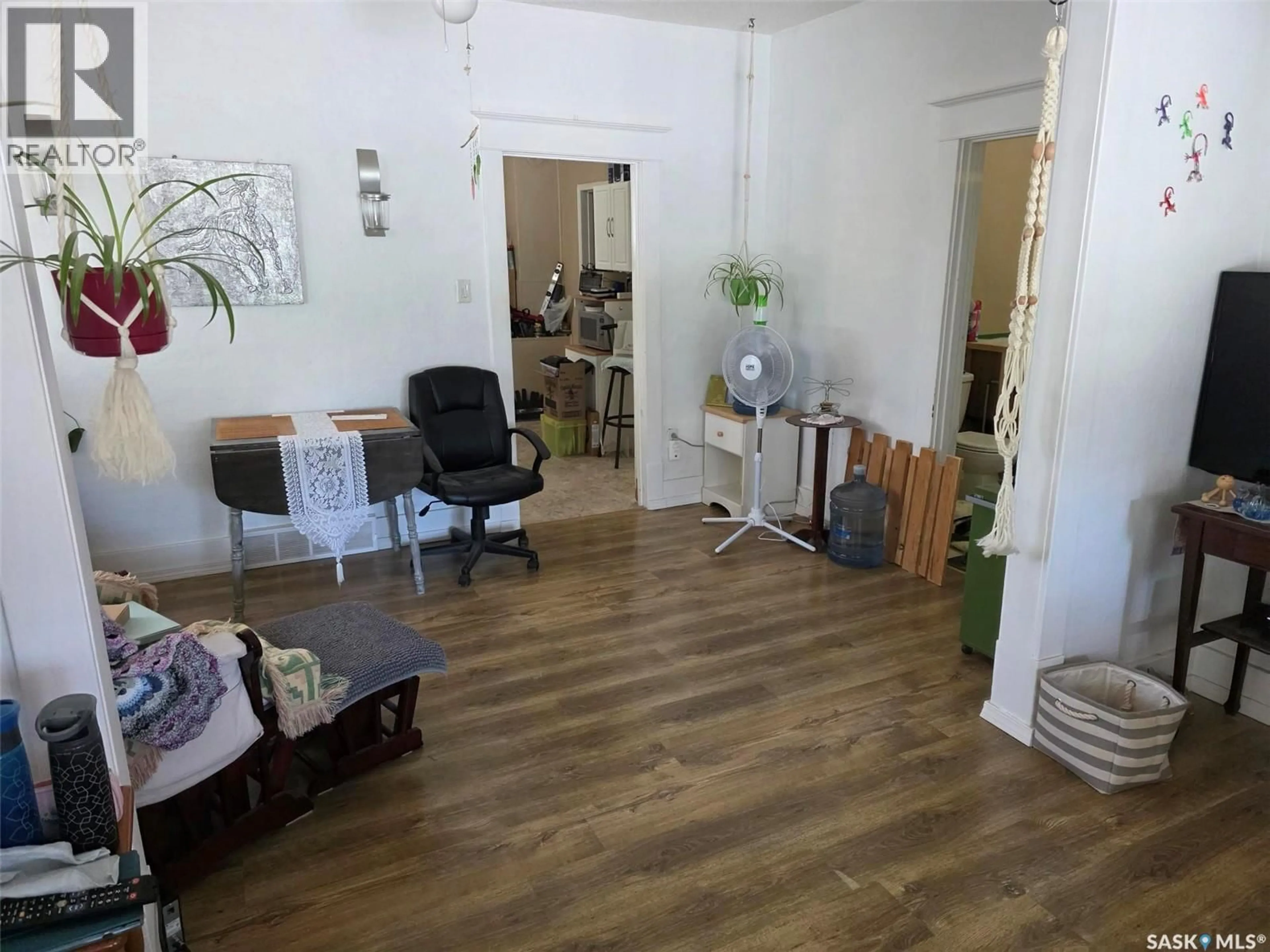 A pic of a room for 4904 TRIBUNE STREET, Macklin Saskatchewan S0L2C0