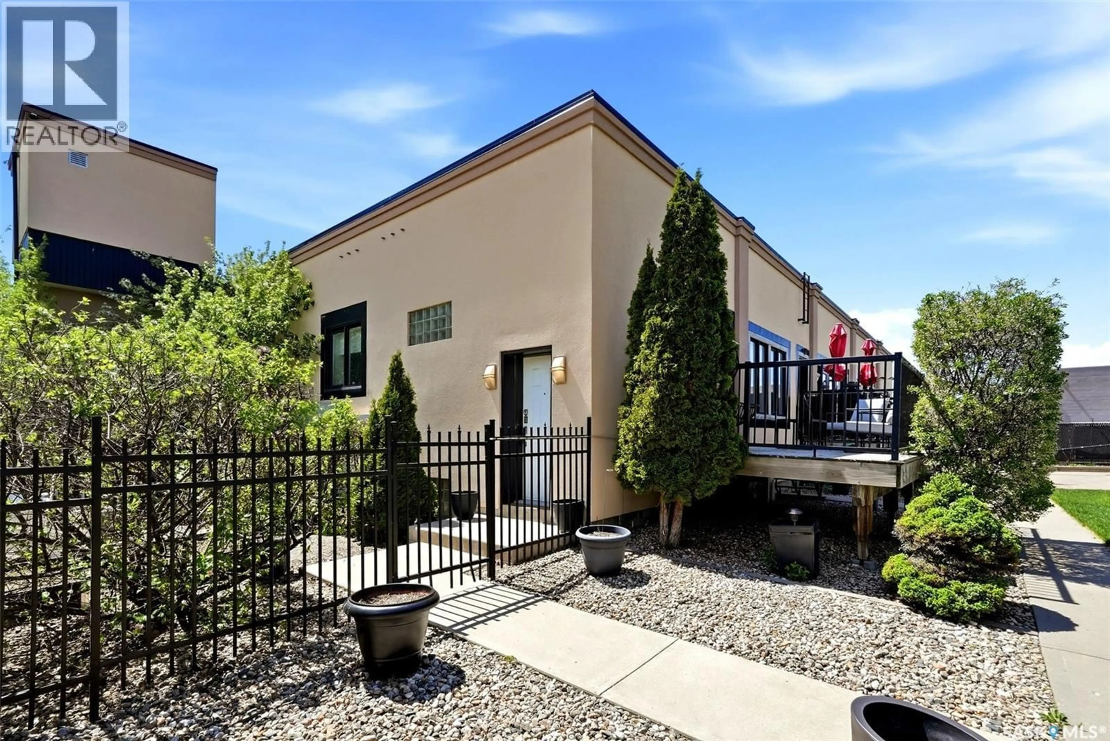 Patio, street for 1 - 1324 HALIFAX STREET, Regina Saskatchewan S4R1V1
