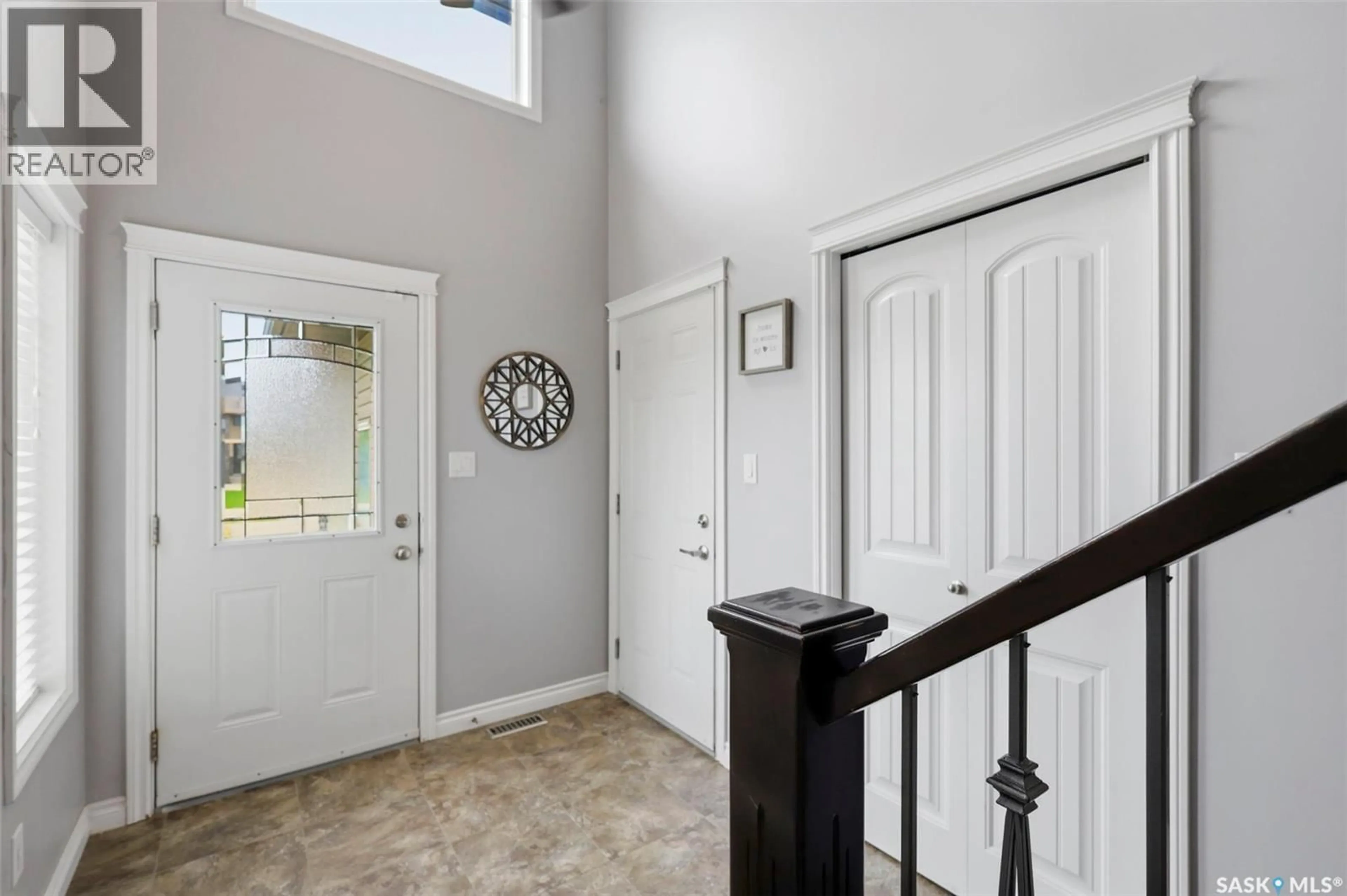 Indoor entryway for 850 GERANSKY CRESCENT, Martensville Saskatchewan S0K0A2