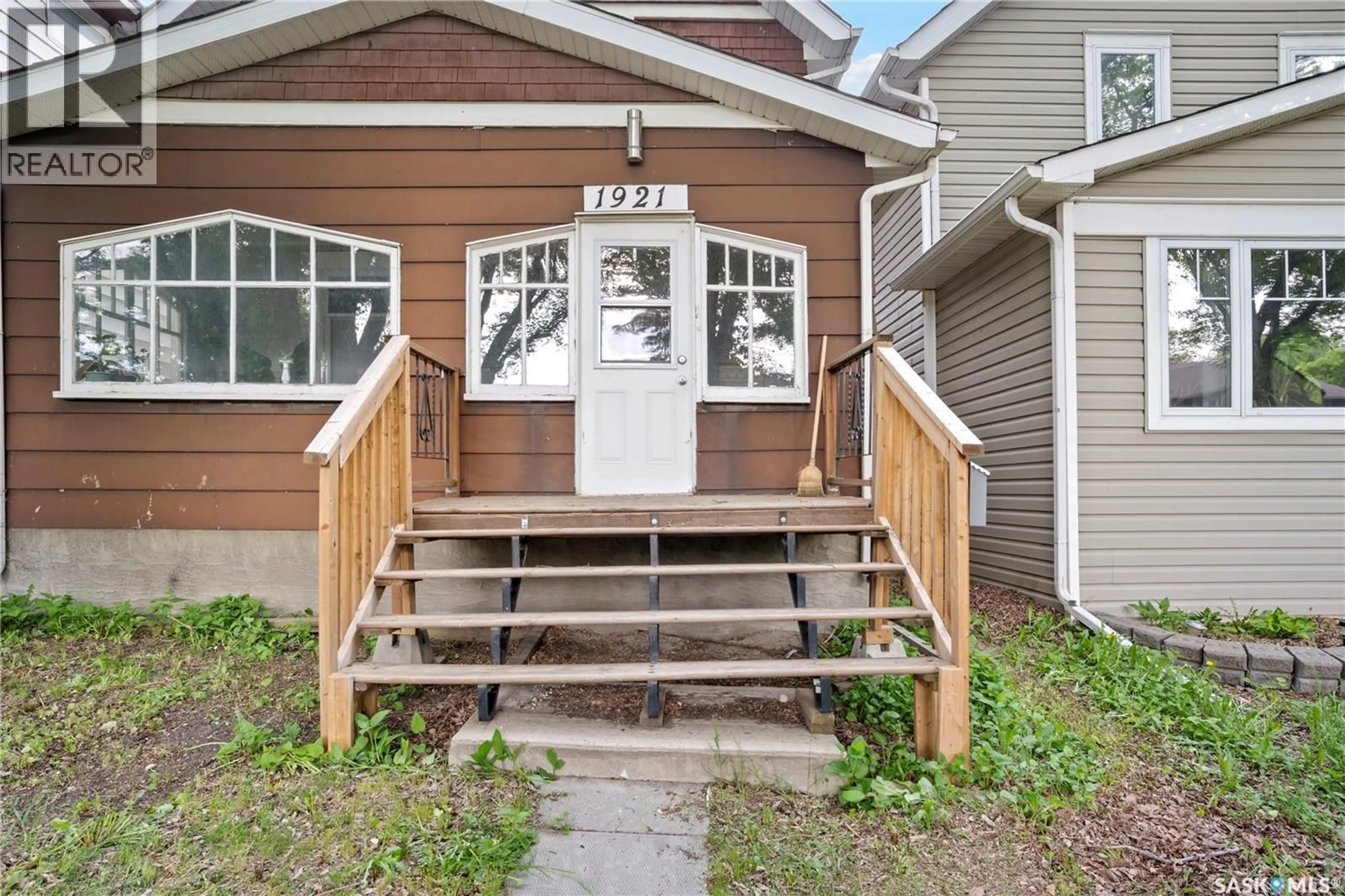 Unknown for 1921 GARNET STREET, Regina Saskatchewan S4T2Z5