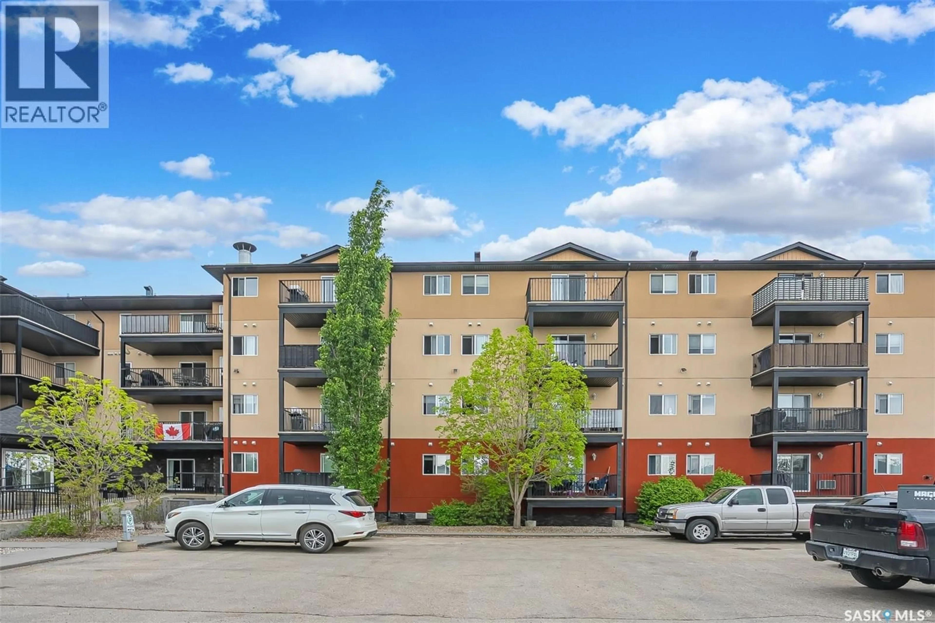Patio, building for 100 - 316 1ST AVENUE, Warman Saskatchewan S0K4S0