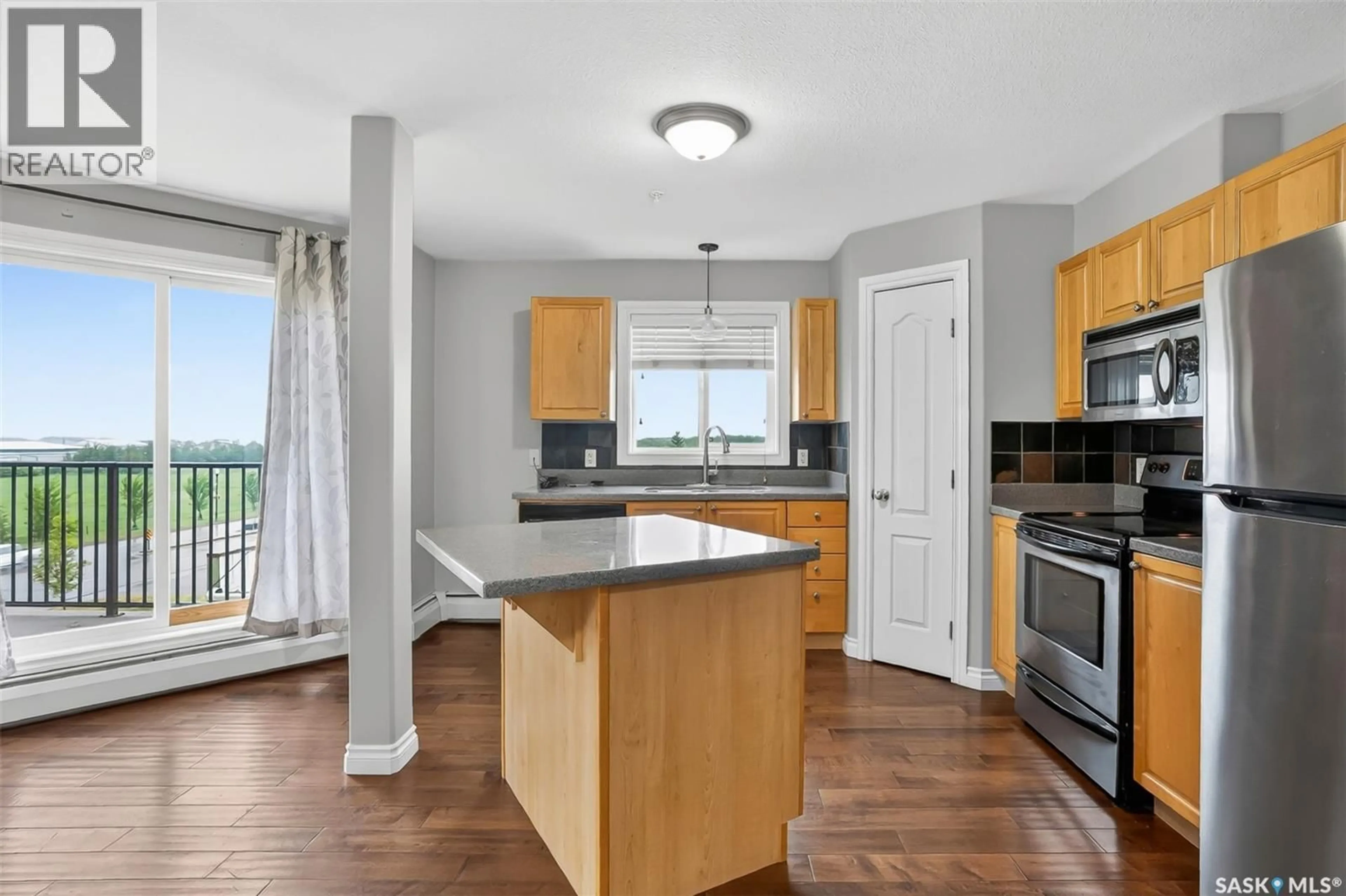 Open concept kitchen, unknown for 100 - 316 1ST AVENUE, Warman Saskatchewan S0K4S0