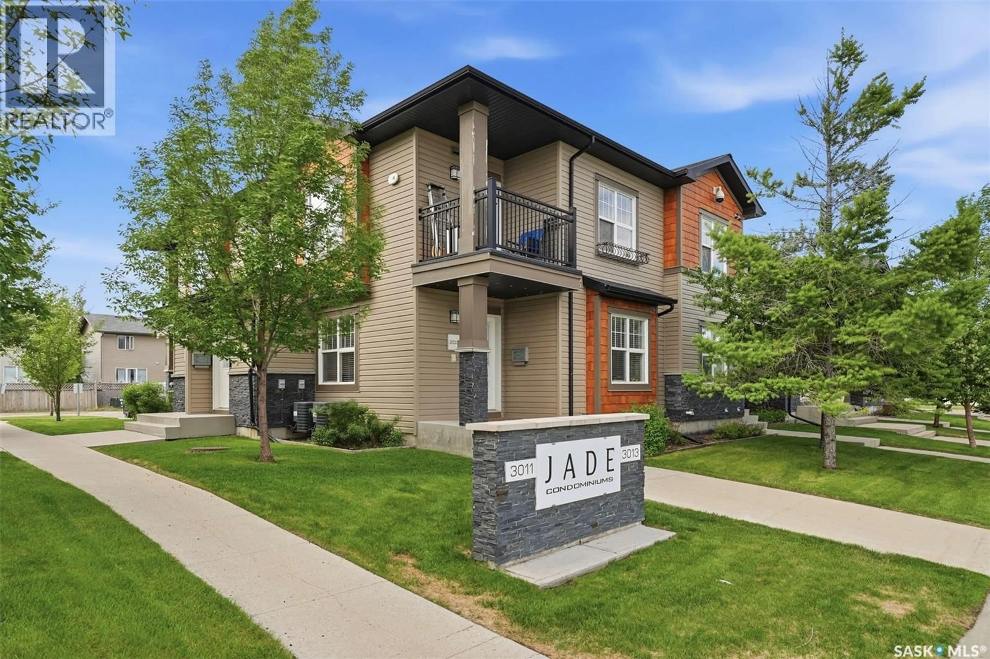 Home with brick exterior material, street for 204 - 3013 MCCLOCKLIN ROAD, Saskatoon Saskatchewan S7R0J1