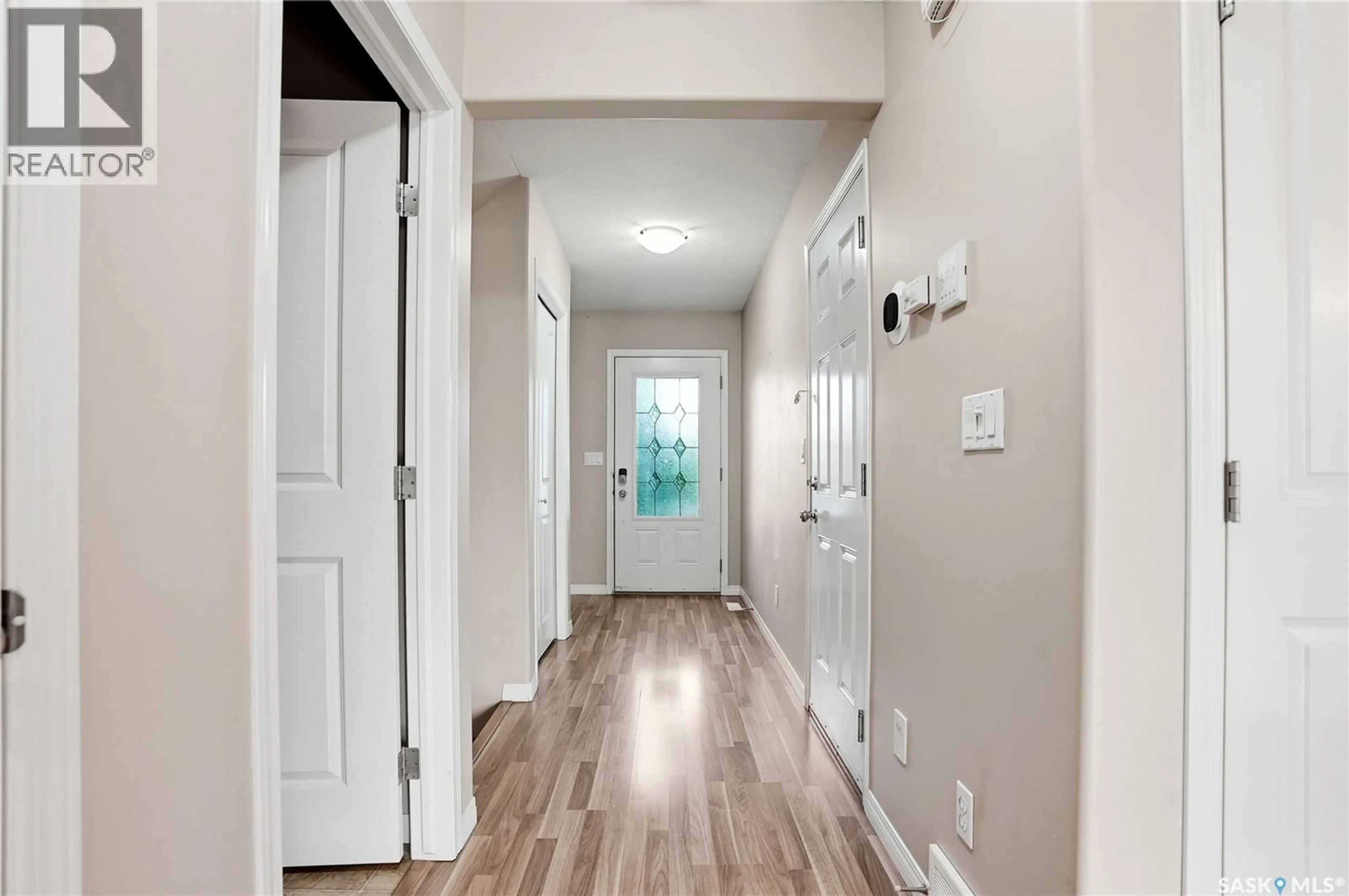 Indoor entryway for 2 547 EAST HAMPTON BOULEVARD, Saskatoon Saskatchewan S7R0B1