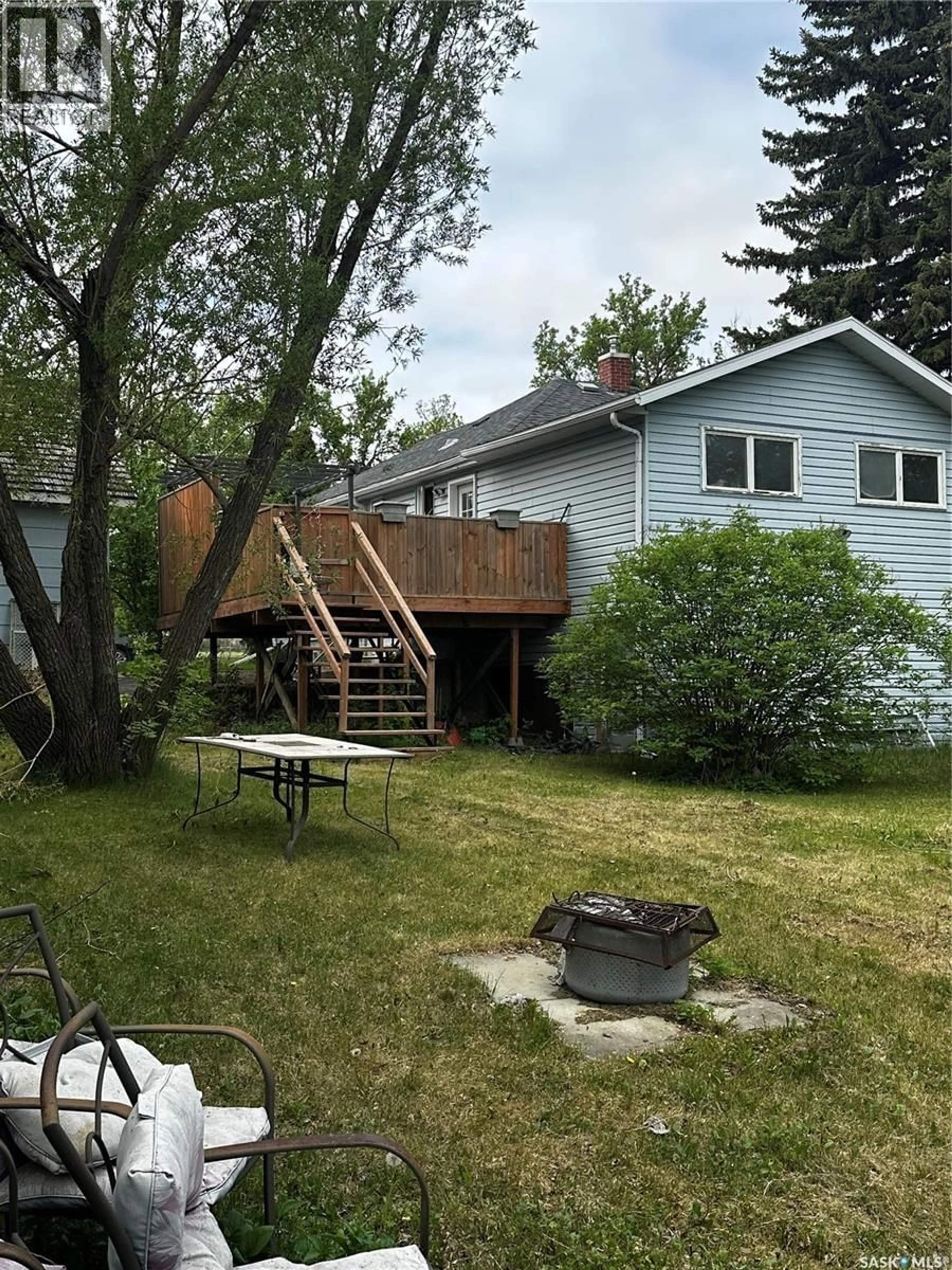 Unknown for 333 5TH AVENUE, Weyburn Saskatchewan S4H1Y4