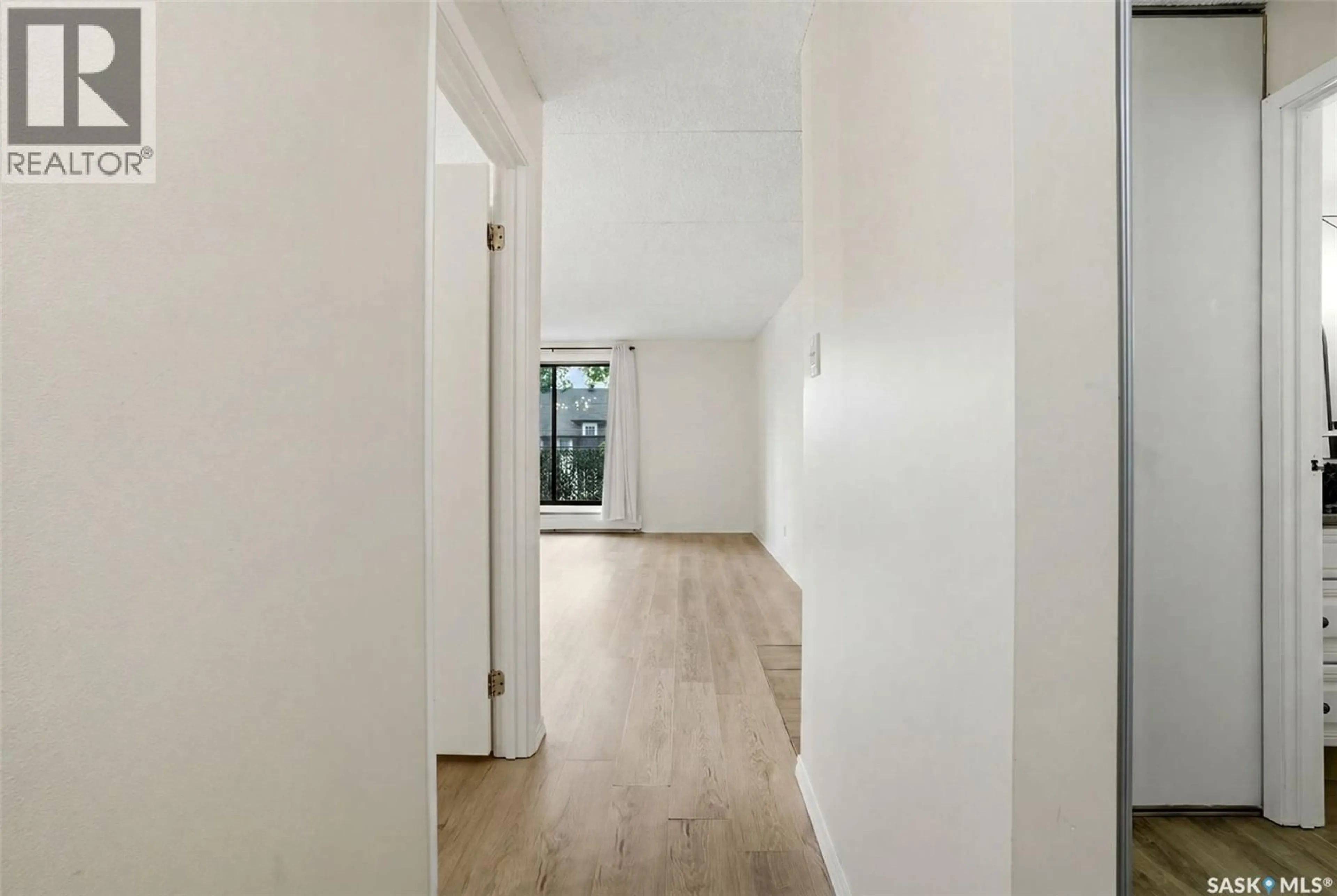 A pic of a room for 104 - 2125 OSLER STREET, Regina Saskatchewan S4P4G9