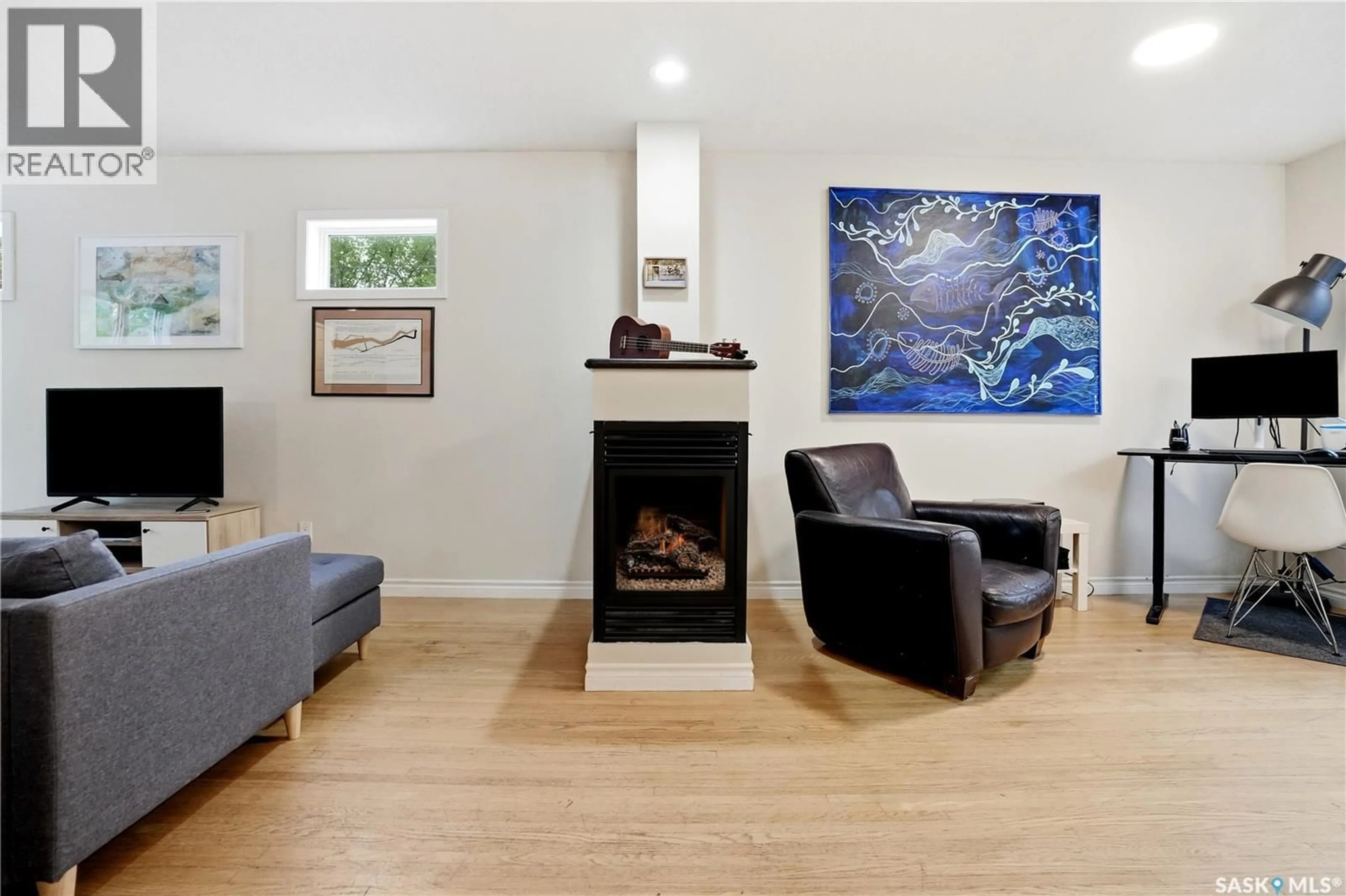 Living room with furniture, unknown for 3229 15TH AVENUE, Regina Saskatchewan S4T1T1
