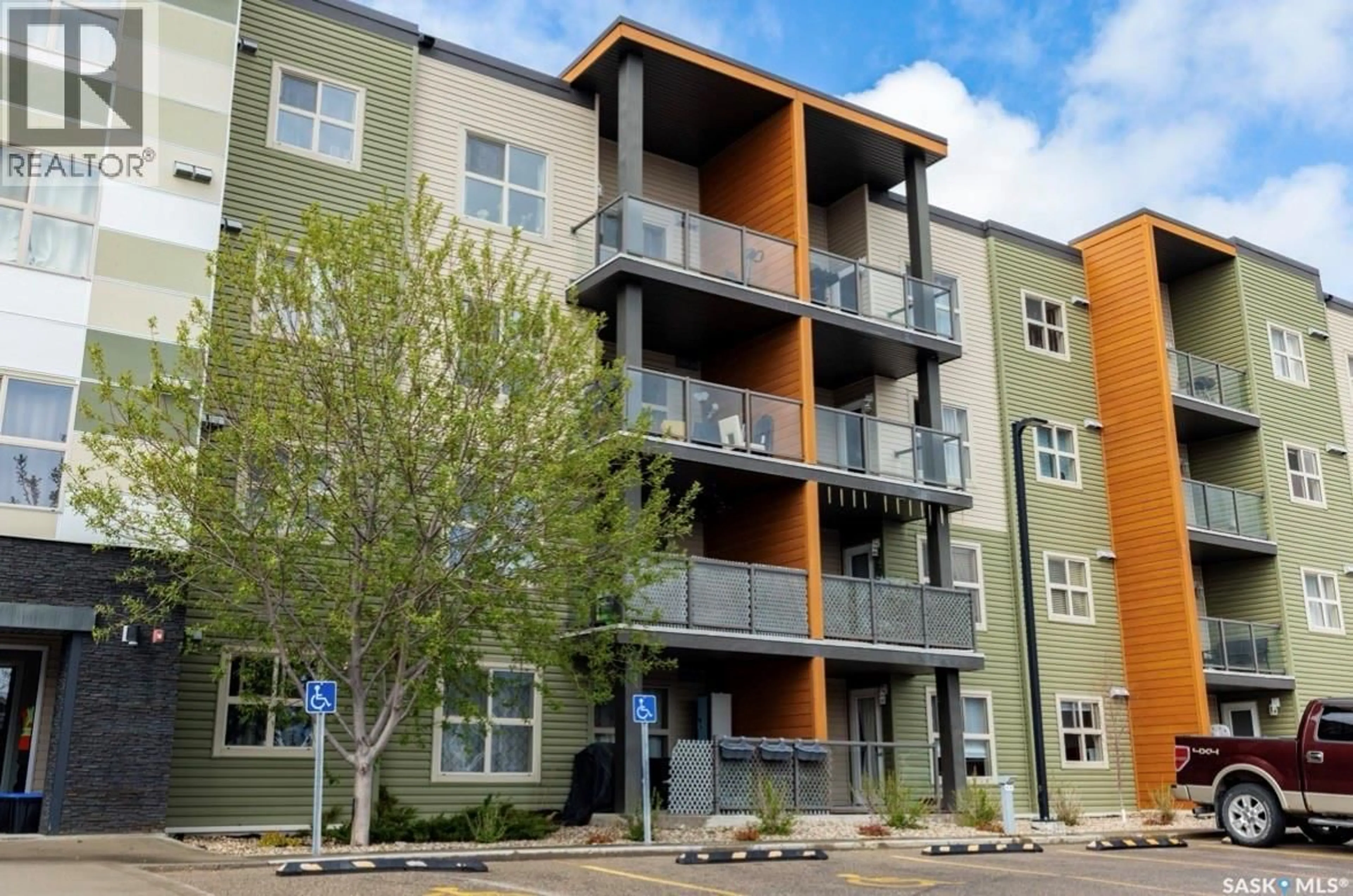 Home with vinyl exterior material, building for 5500 - 2303 MITCHINSON WAY, Regina Saskatchewan S4W0N9
