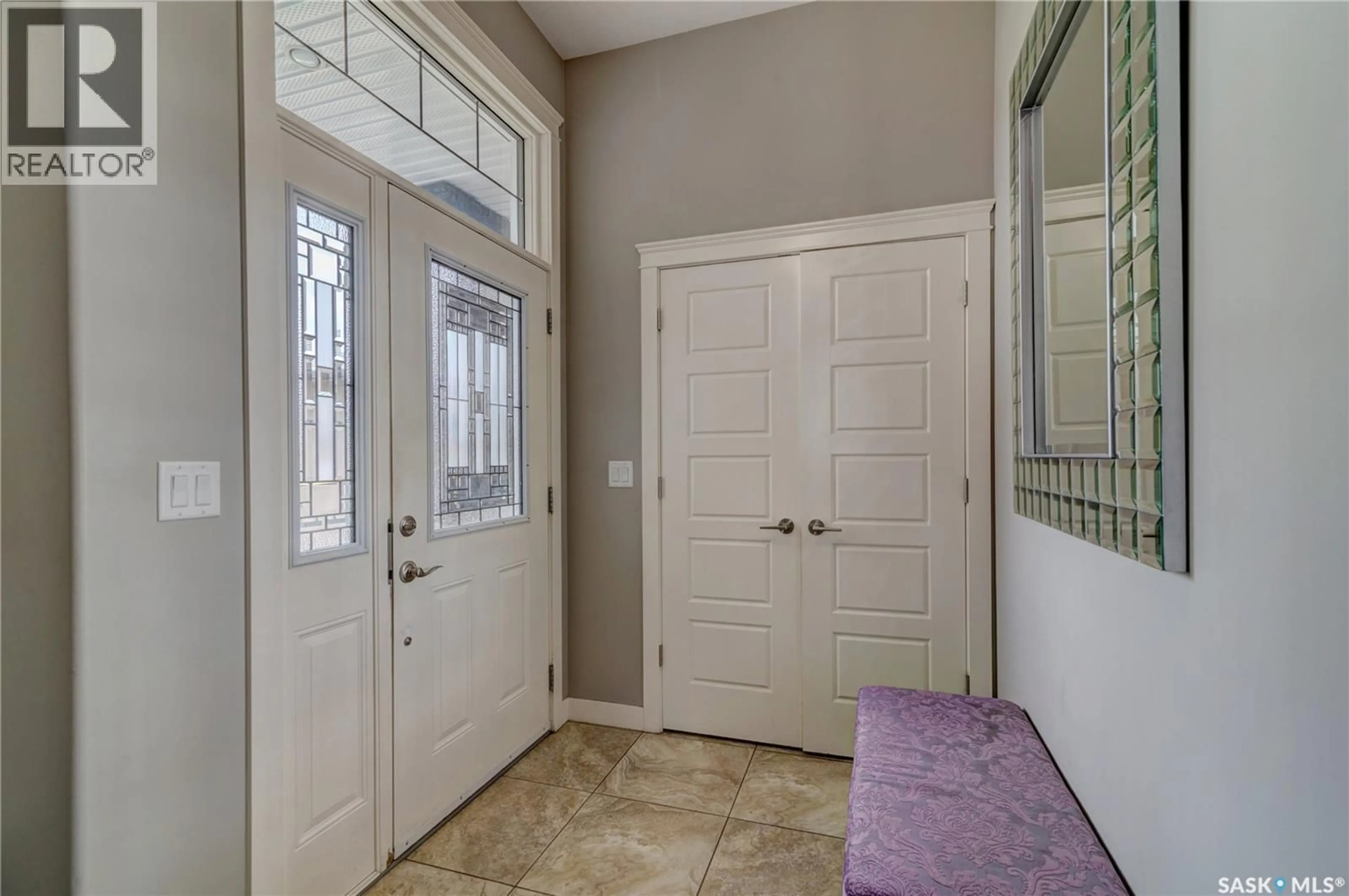 Indoor entryway for 4606 CURTISS AVENUE, Regina Saskatchewan S4W0A2