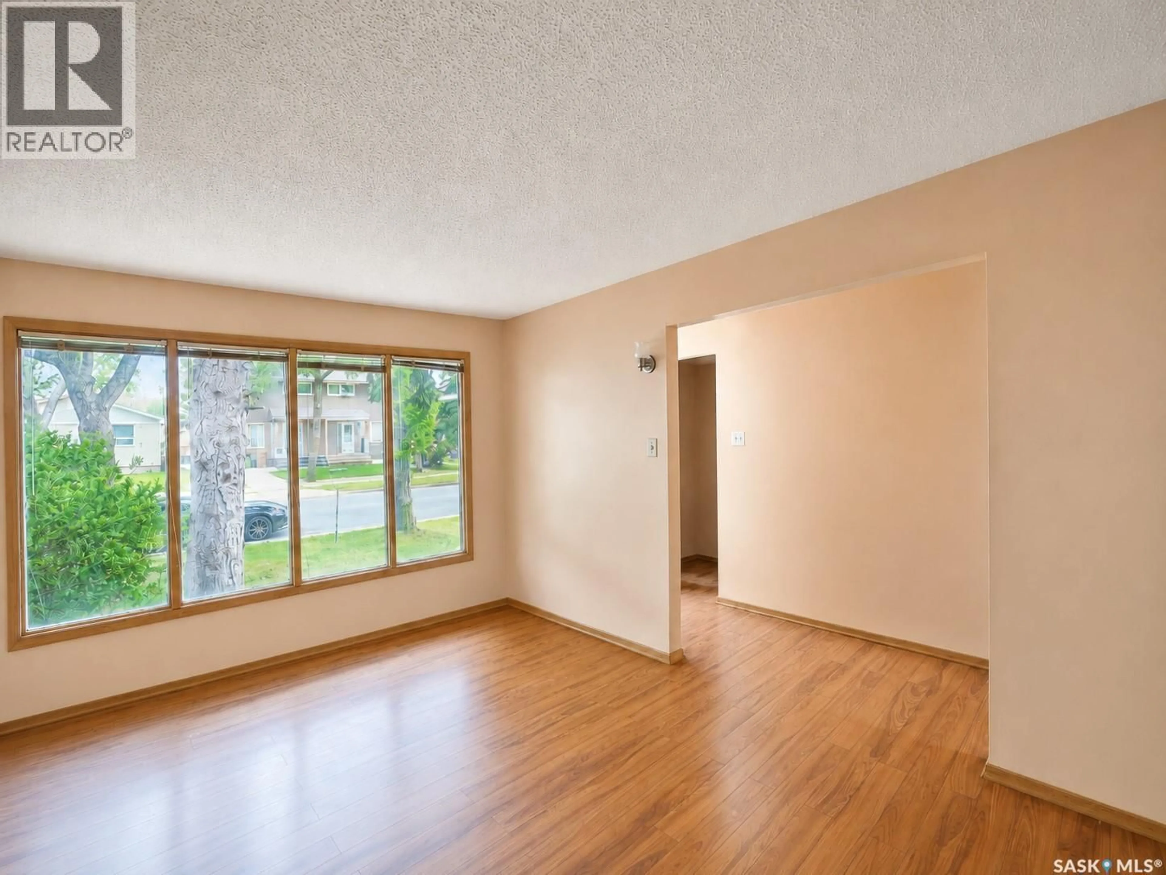 A pic of a room for 1420 GROSVENOR STREET, Regina Saskatchewan S4N1R3